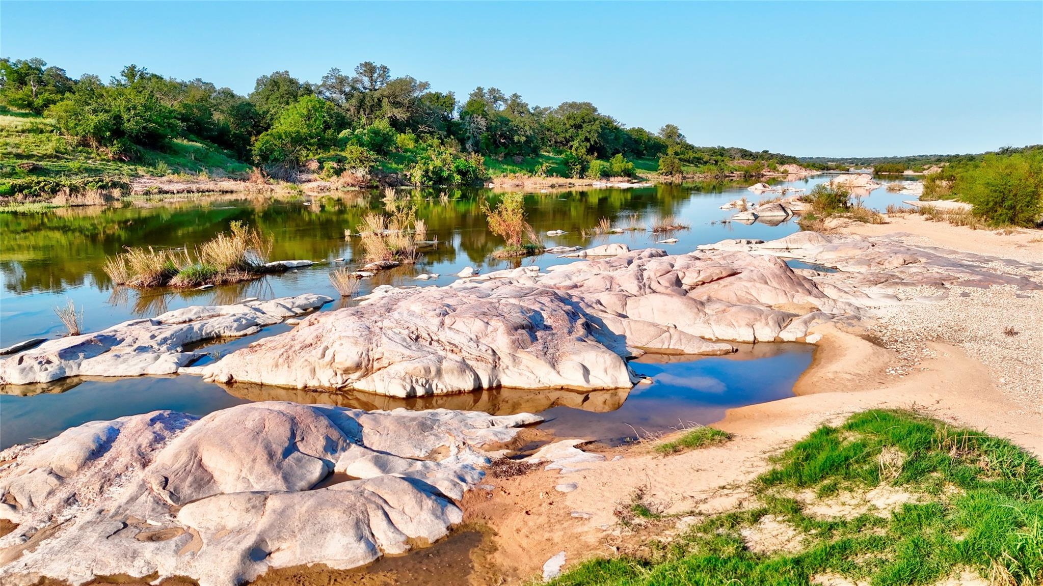 211 Hwy 29, Llano, TX 78643