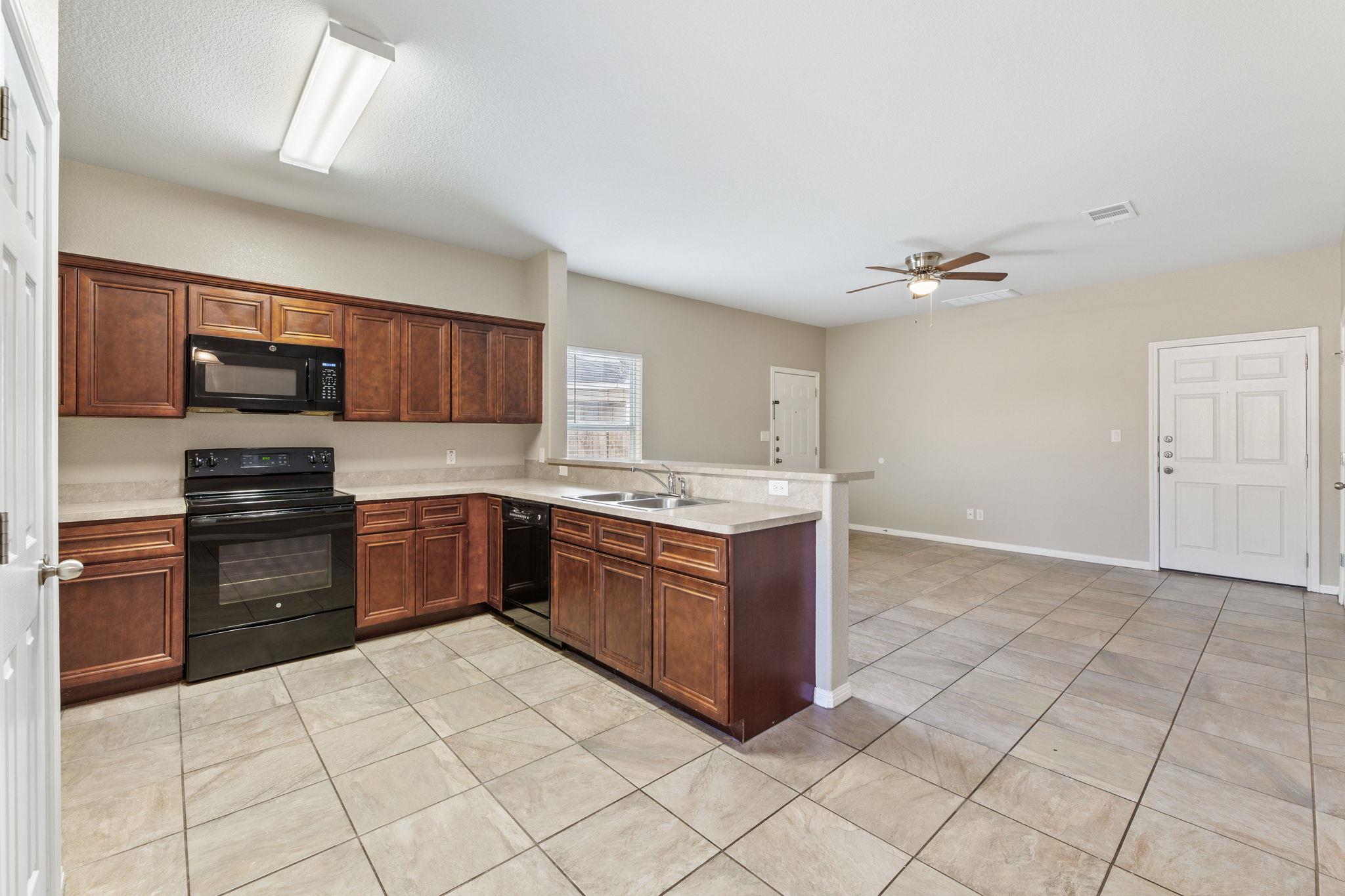 412 Carl Shipp Dr # A, Liberty Hill, TX 78642