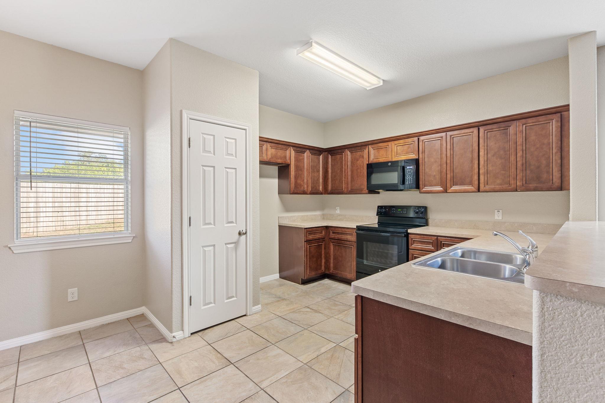 412 Carl Shipp Dr # A, Liberty Hill, TX 78642