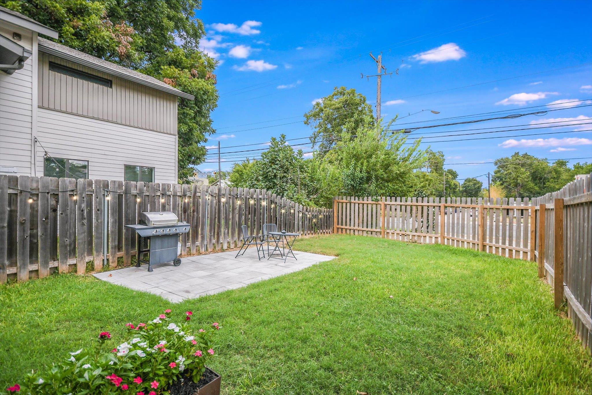 2414 E Martin Luther King Jr Blvd # A, Austin, TX 78702