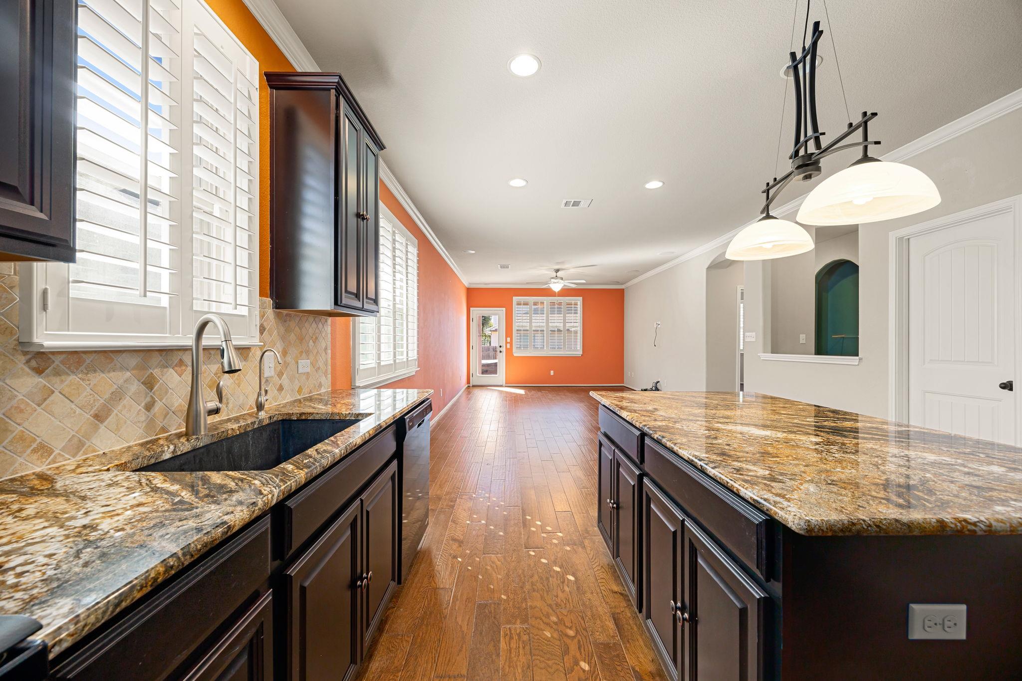 133 Camden Cv, Buda, TX 78610