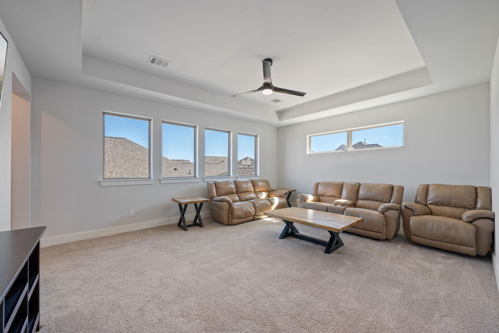 162 Groundhog Dr, Buda, TX 78610