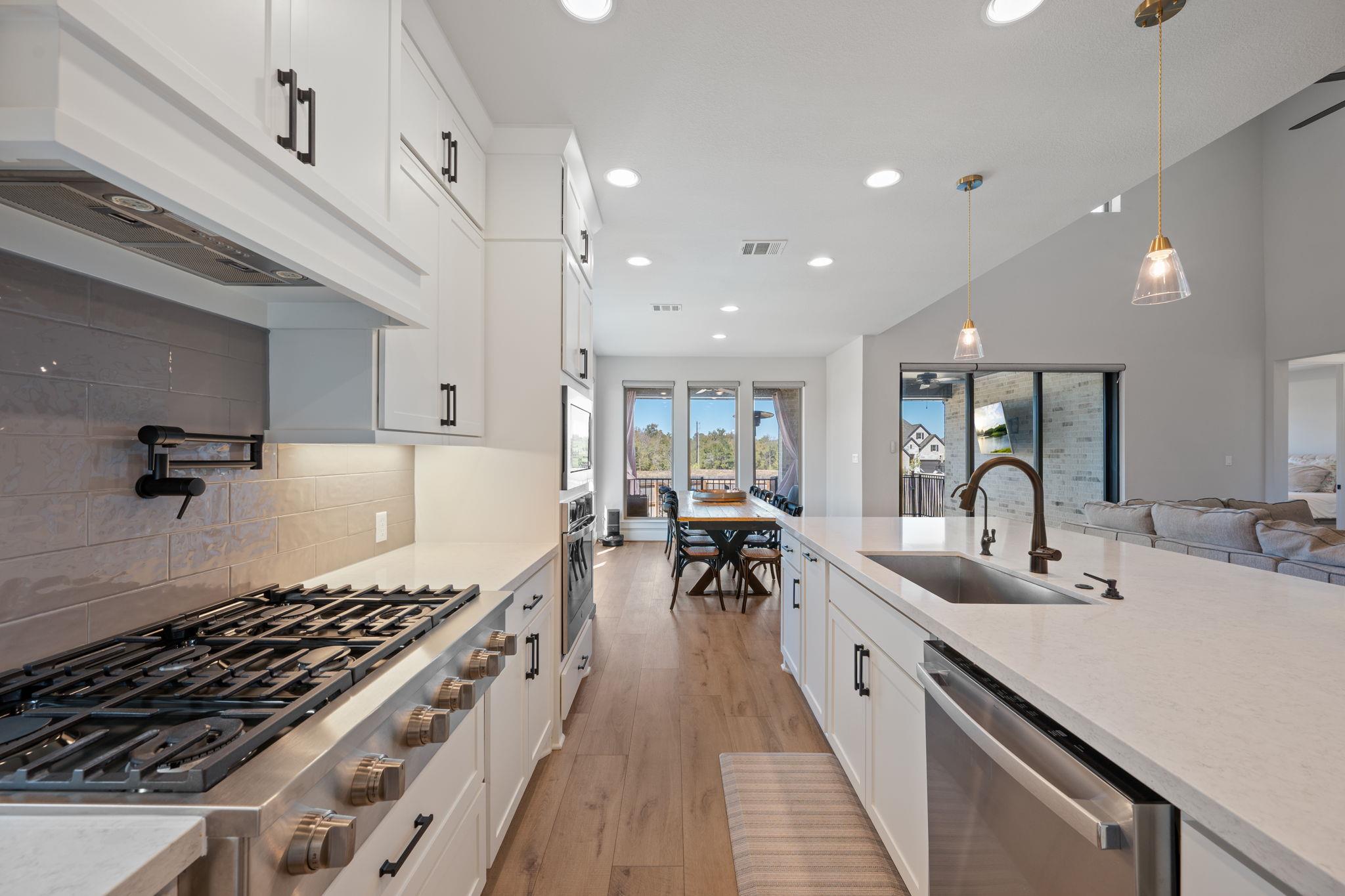 162 Groundhog Dr, Buda, TX 78610