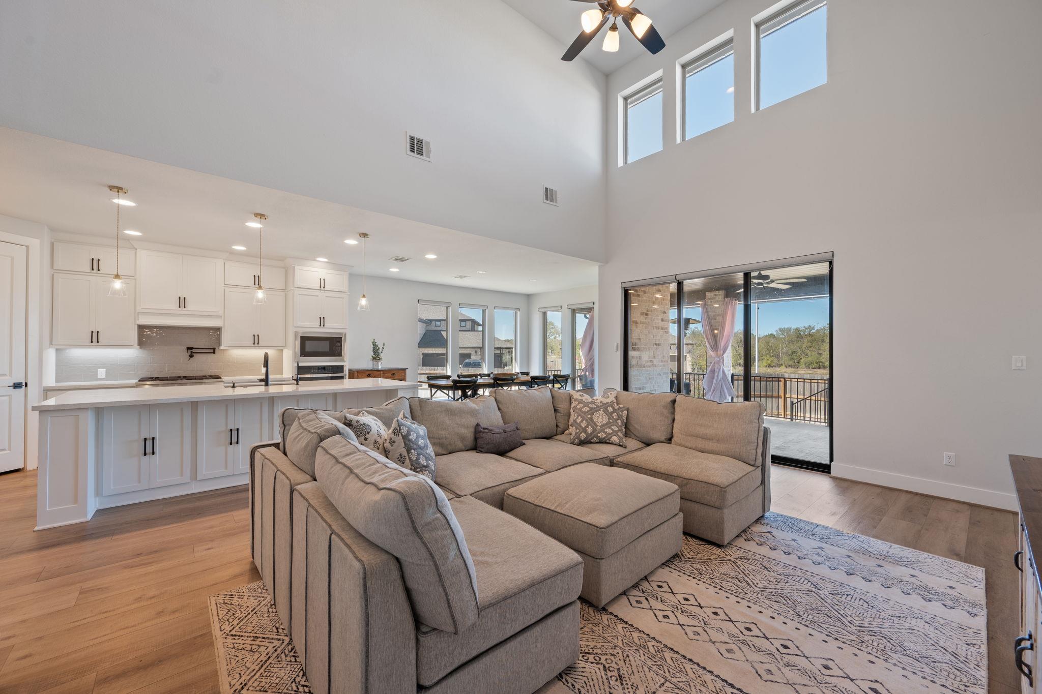 162 Groundhog Dr, Buda, TX 78610