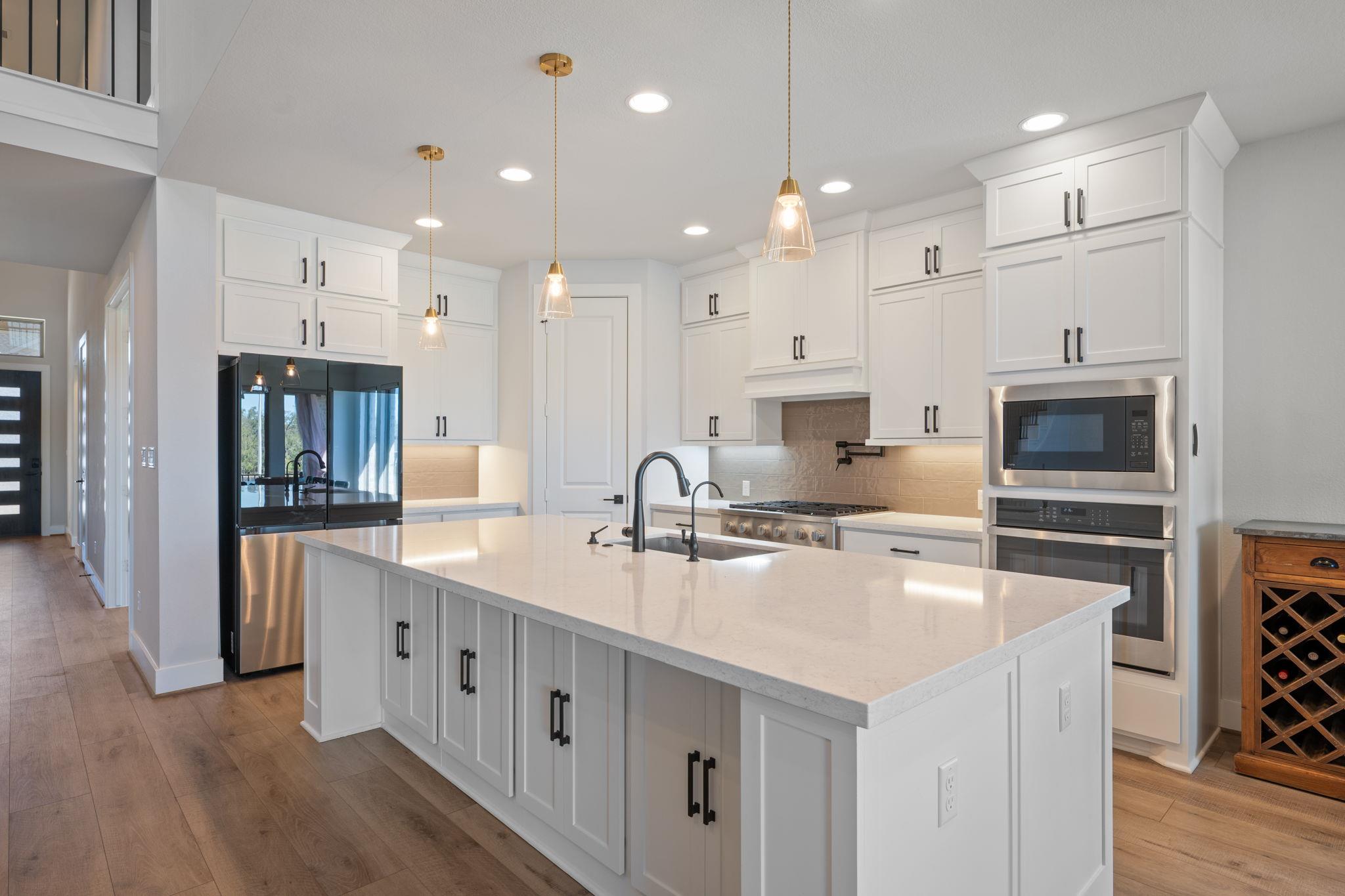 162 Groundhog Dr, Buda, TX 78610