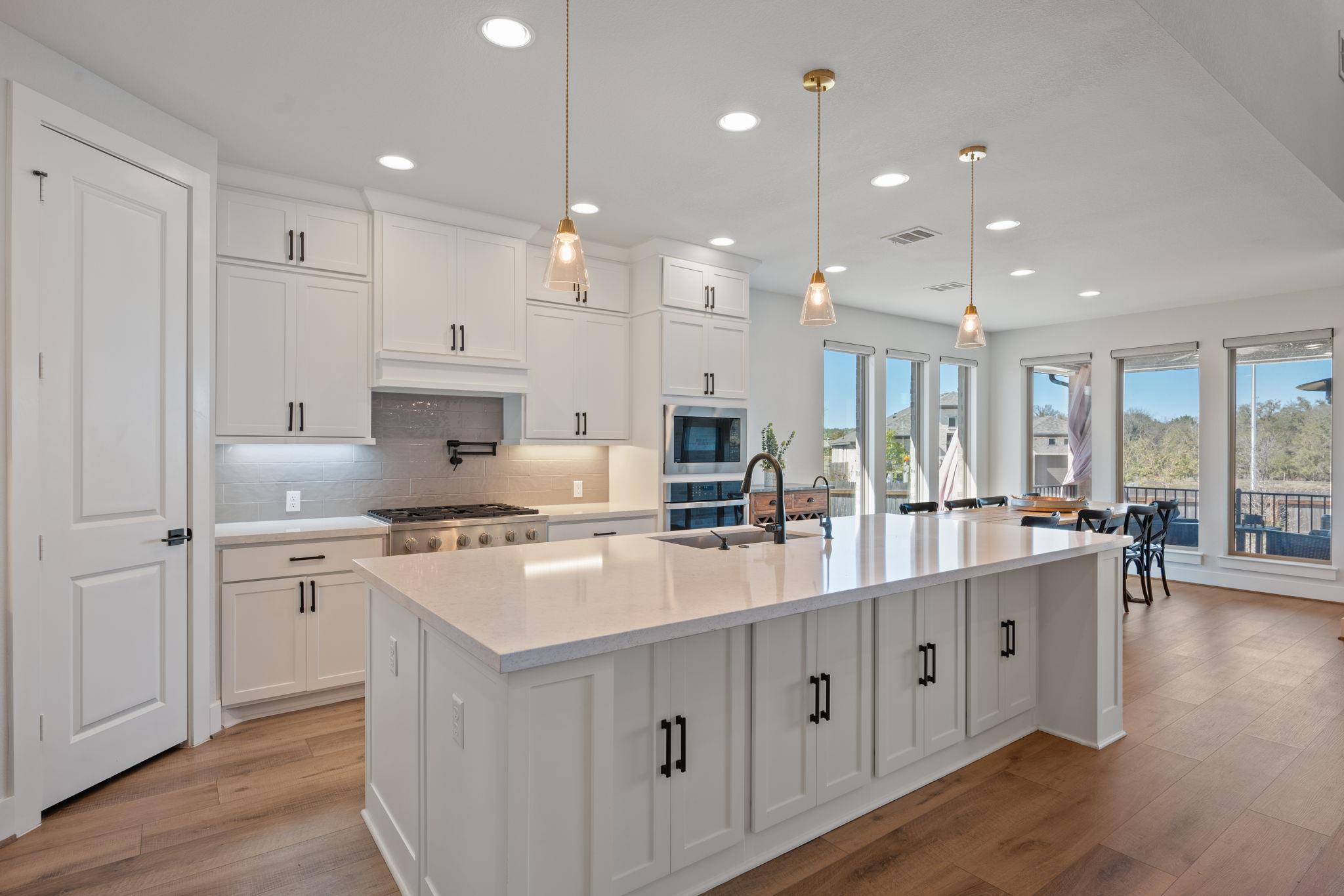 162 Groundhog Dr, Buda, TX 78610