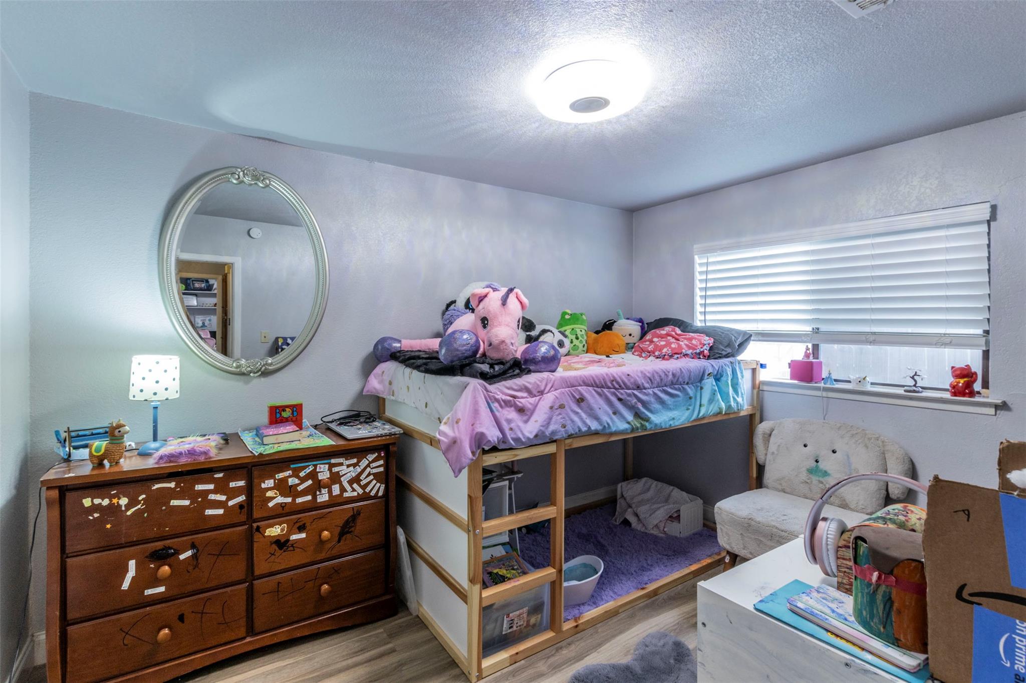 900 Lawnmont Dr, Round Rock, TX 78664