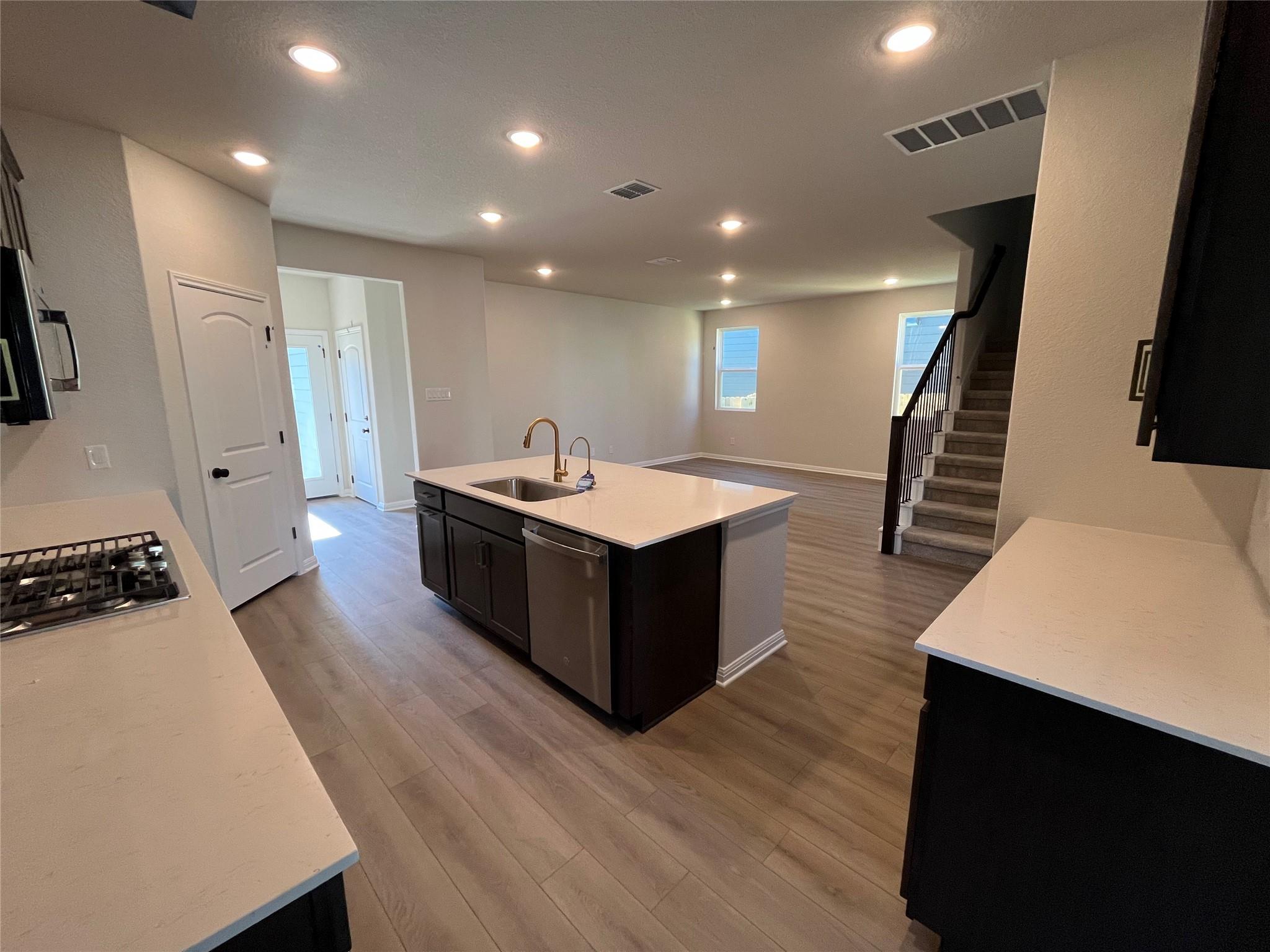 125 Kiowa Bnd, Liberty Hill, TX 78642