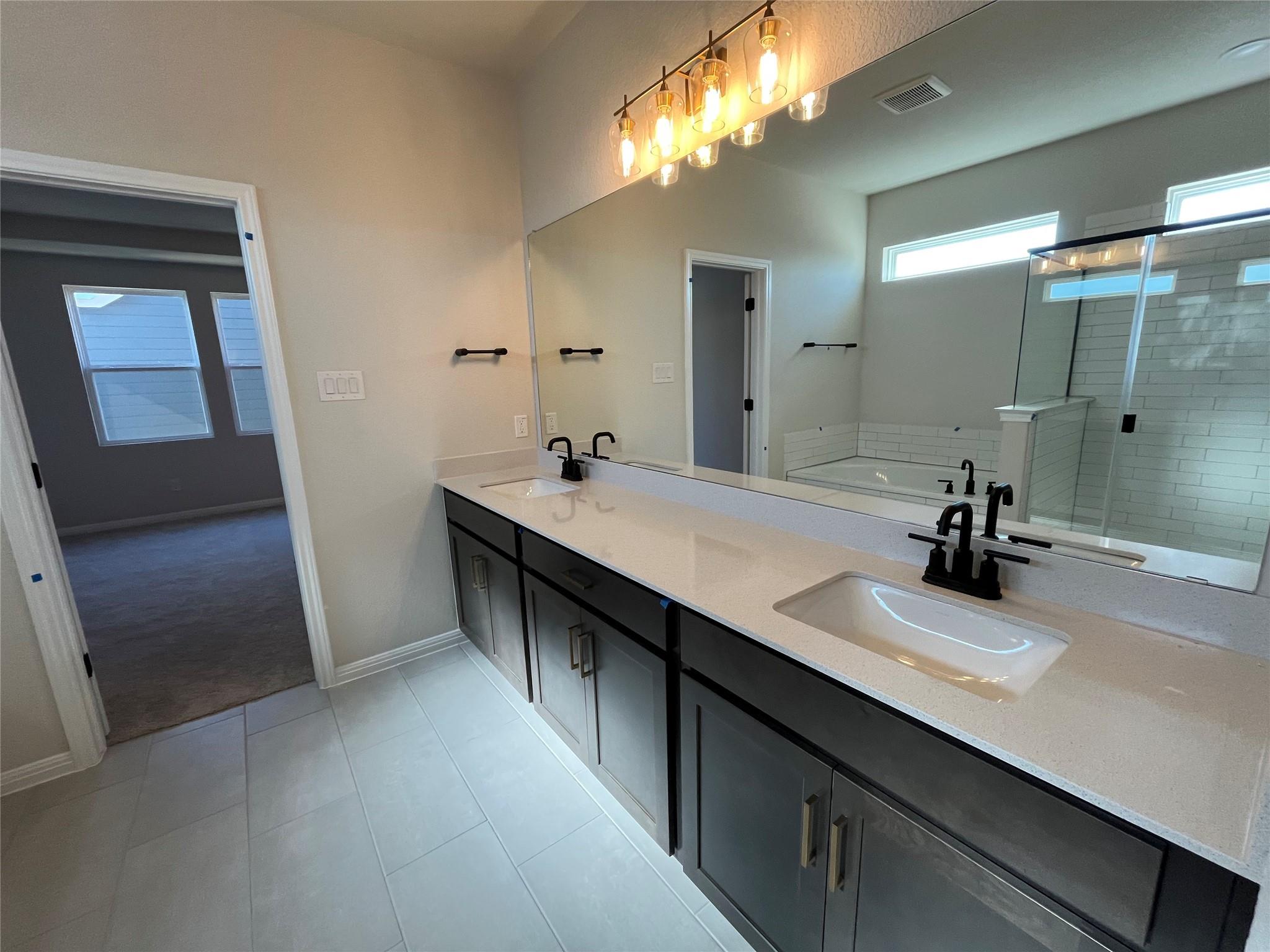 125 Kiowa Bnd, Liberty Hill, TX 78642