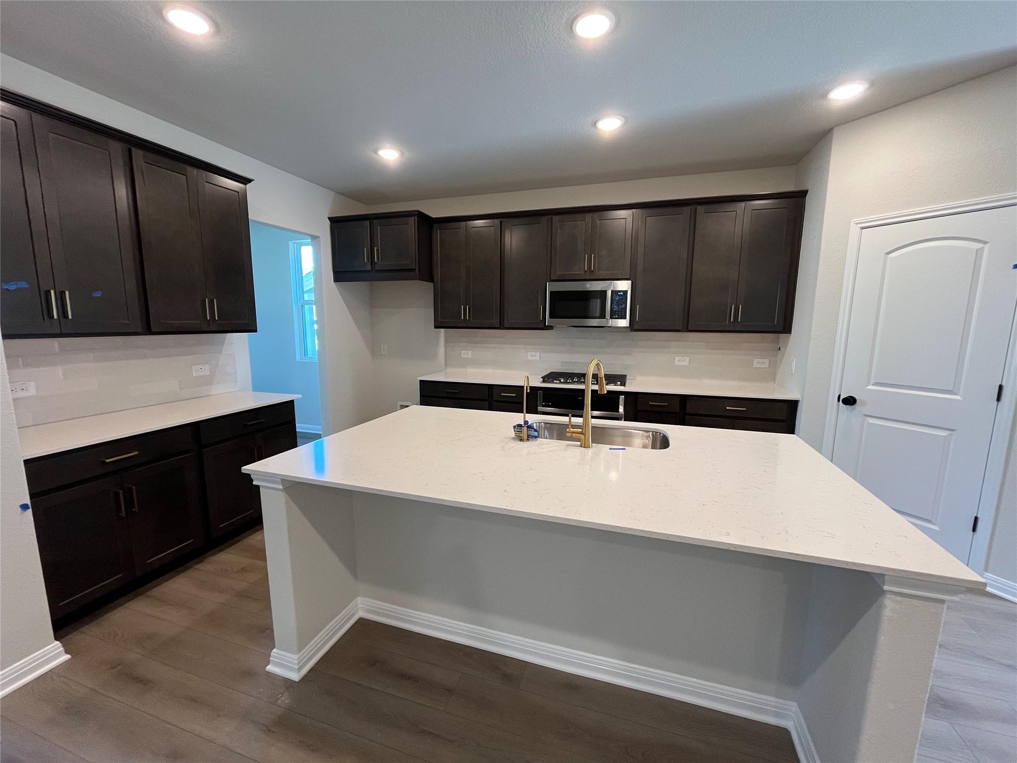 125 Kiowa Bnd, Liberty Hill, TX 78642