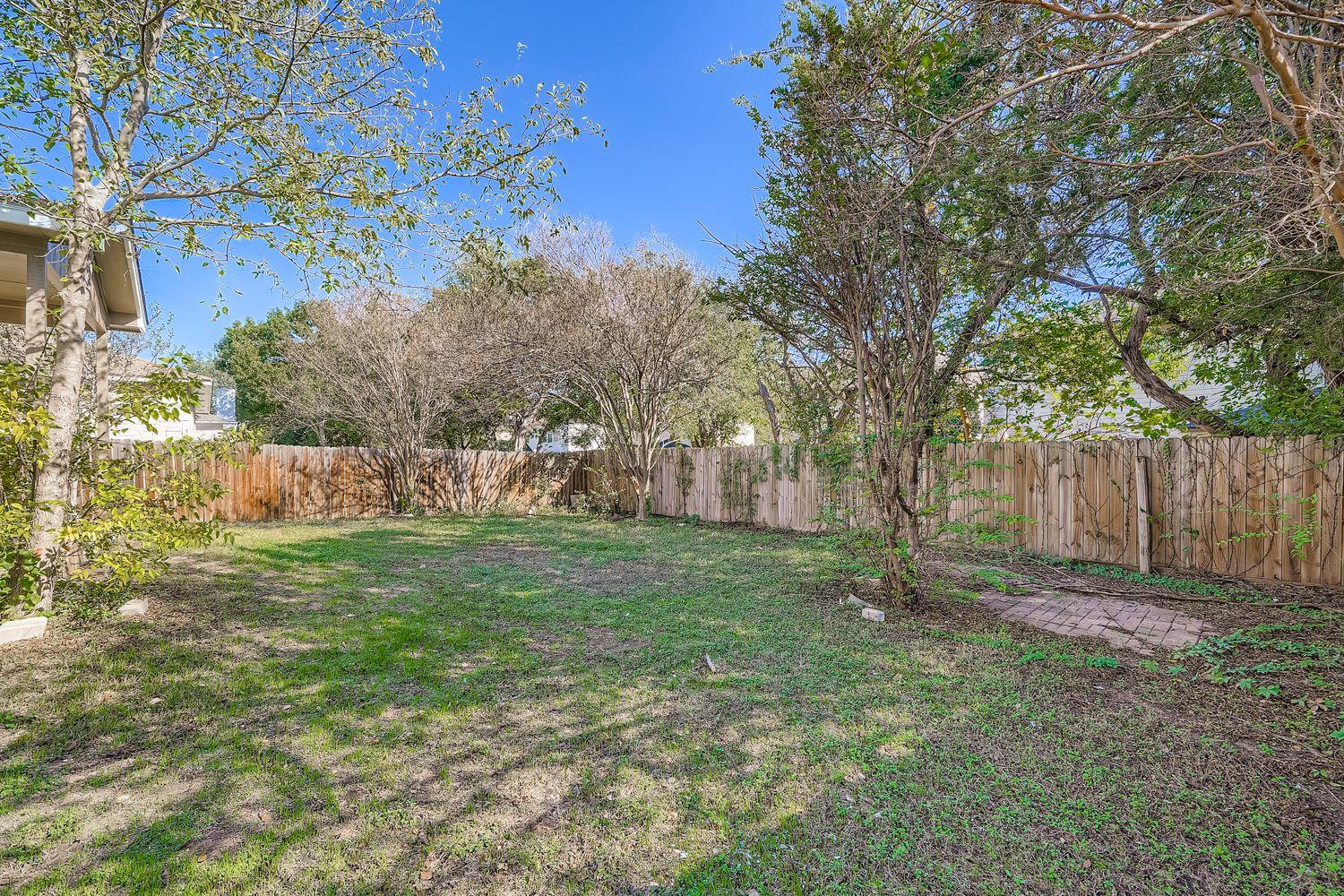 2100 Coachlamp Dr, Cedar Park, TX 78613