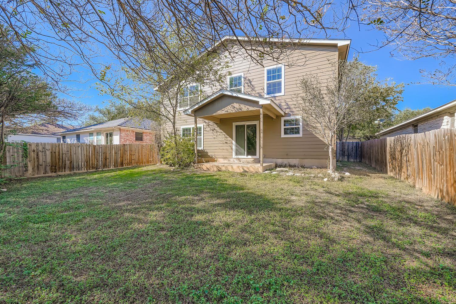 2100 Coachlamp Dr, Cedar Park, TX 78613
