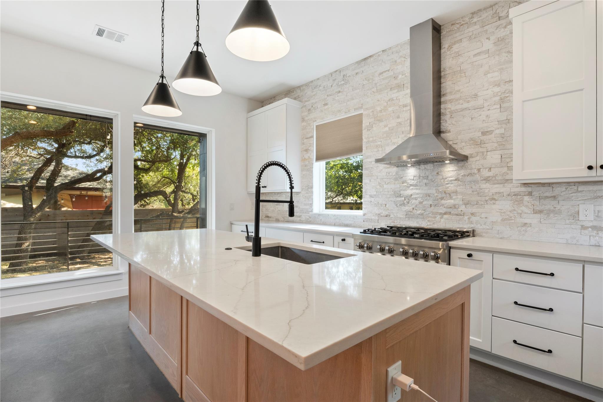 18205 Fair Ln, Jonestown, TX 78645