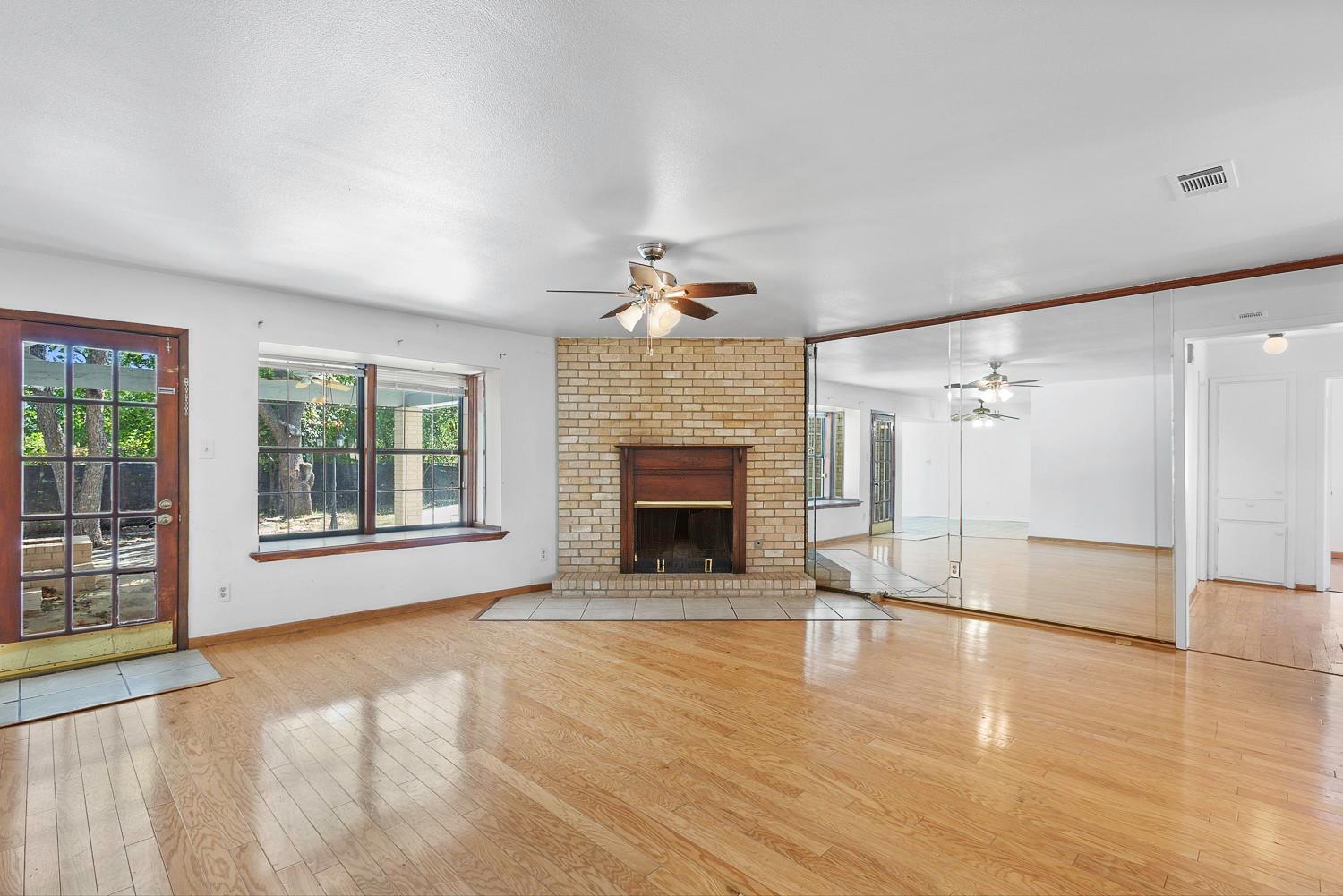 6303 Cannes Cir, Austin, TX 78745