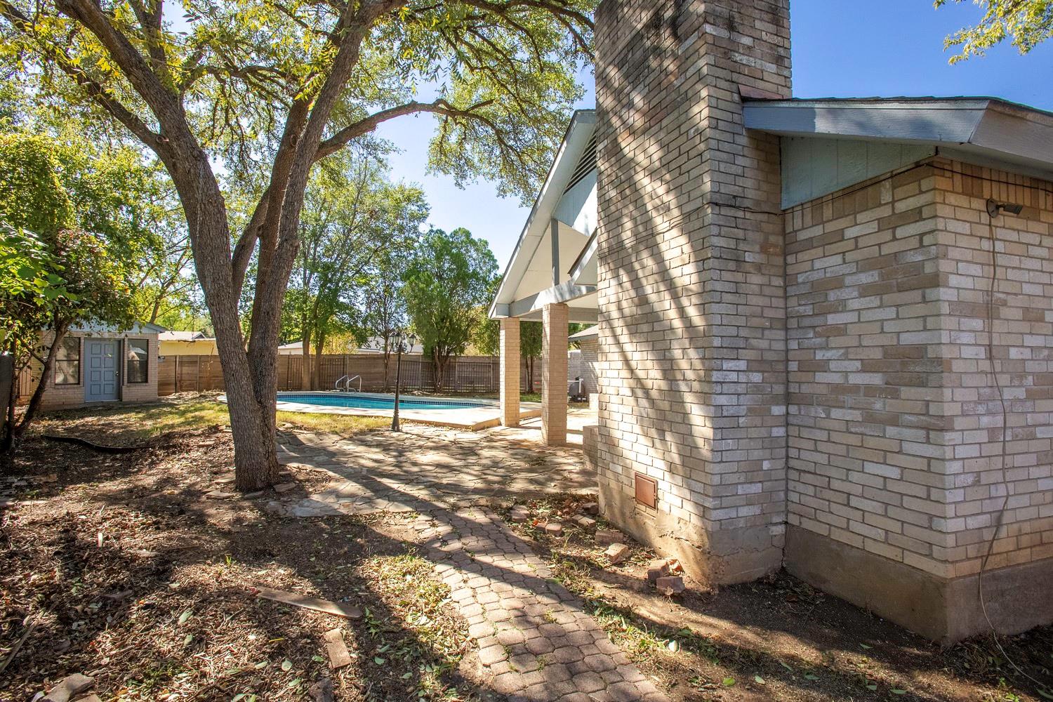 6303 Cannes Cir, Austin, TX 78745