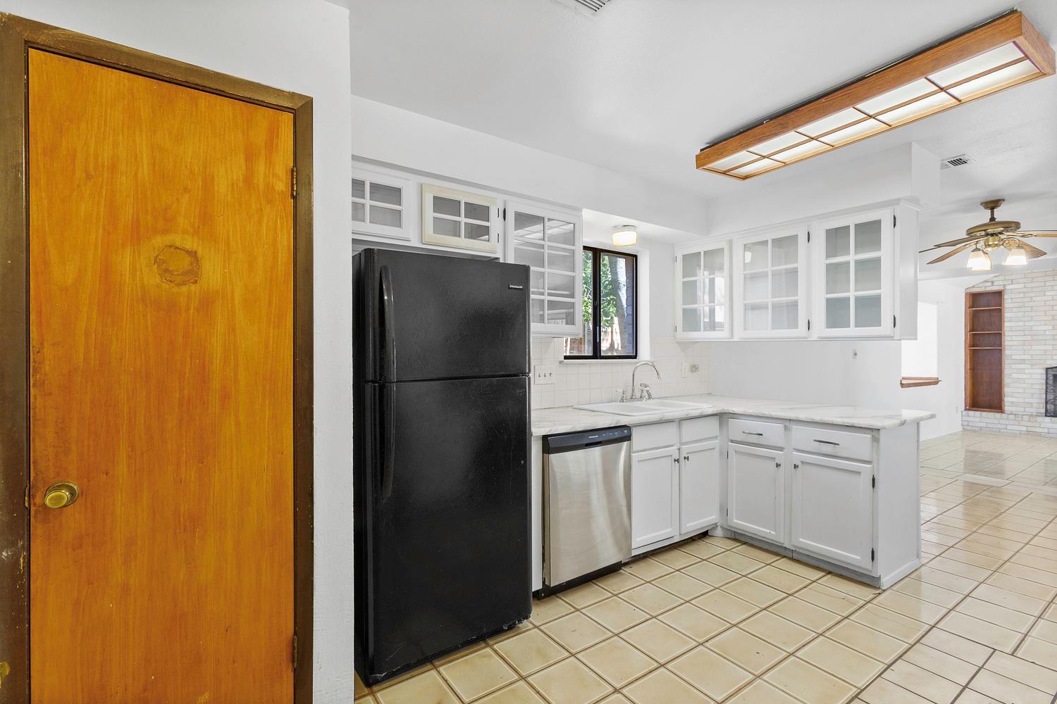 6303 Cannes Cir, Austin, TX 78745