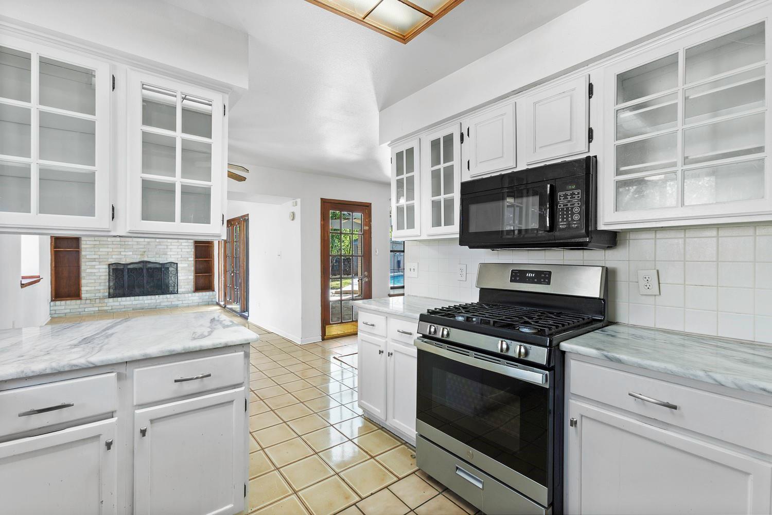 6303 Cannes Cir, Austin, TX 78745