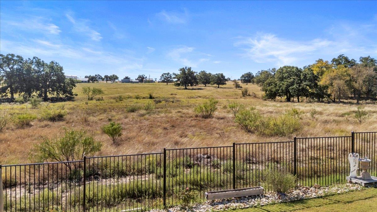 409 Dycus Bnd, Liberty Hill, TX 78642