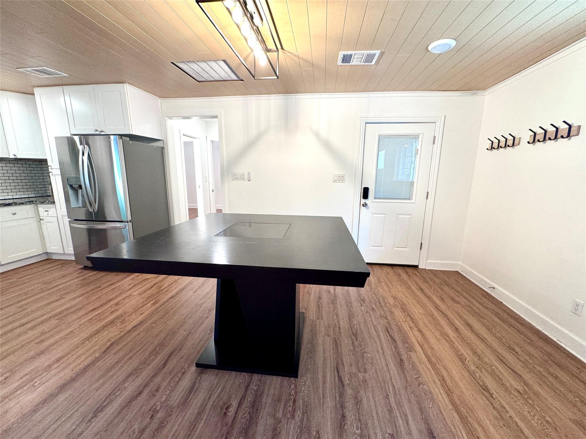 6011 Nuckols Crossing Rd, Austin, TX 78744