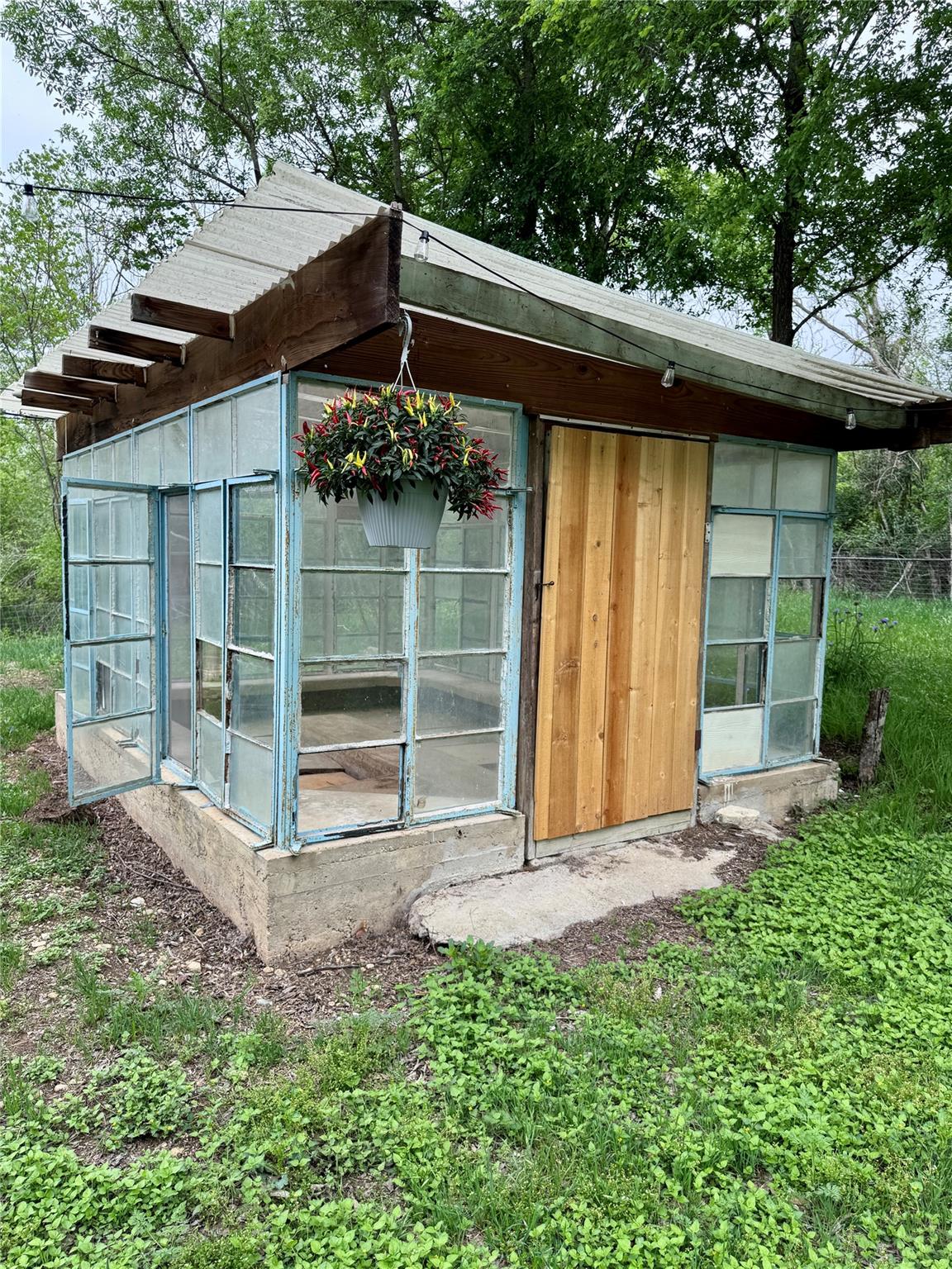 6011 Nuckols Crossing Rd, Austin, TX 78744