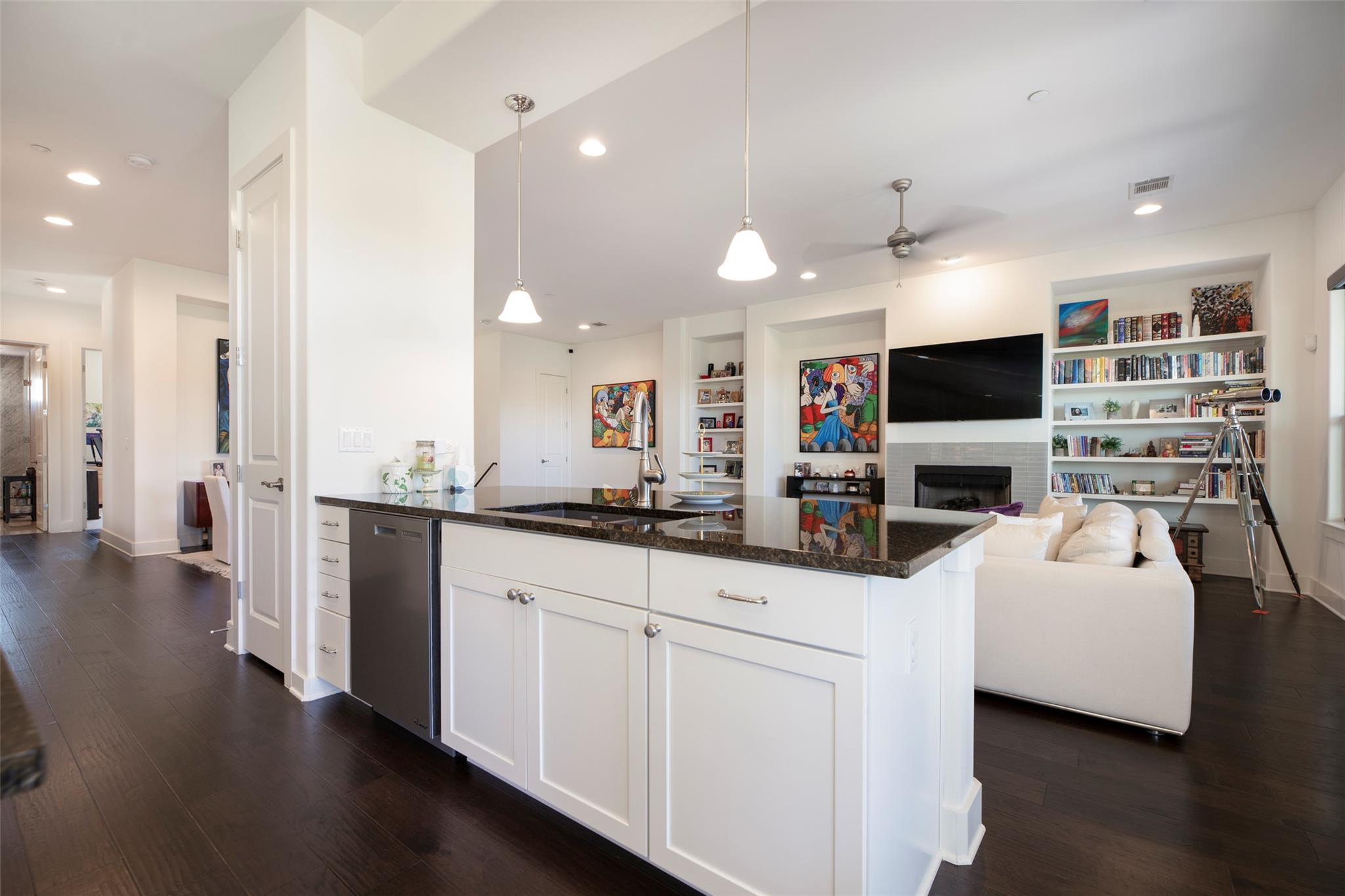 8200 Southwest Pkwy # 321, Austin, TX 78735