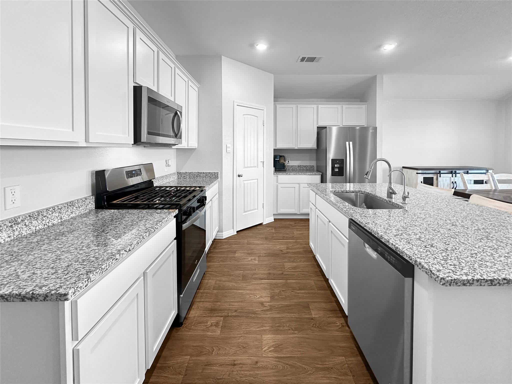 730 Gladiola Loop, Kyle, TX 78640