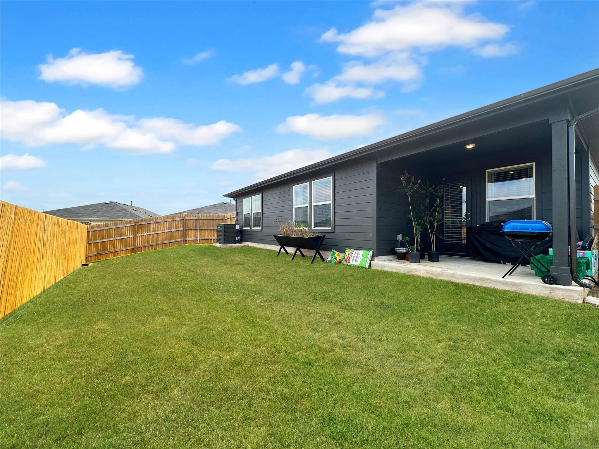 730 Gladiola Loop, Kyle, TX 78640