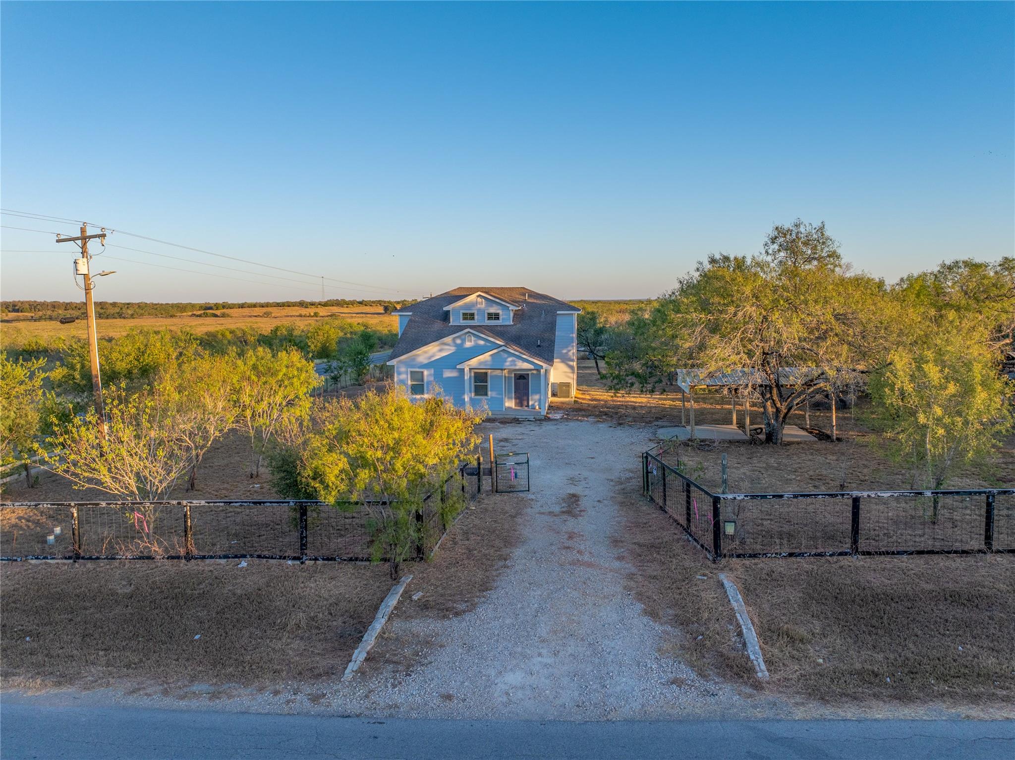 125 Highland Ranch Way, Dale, TX 78616