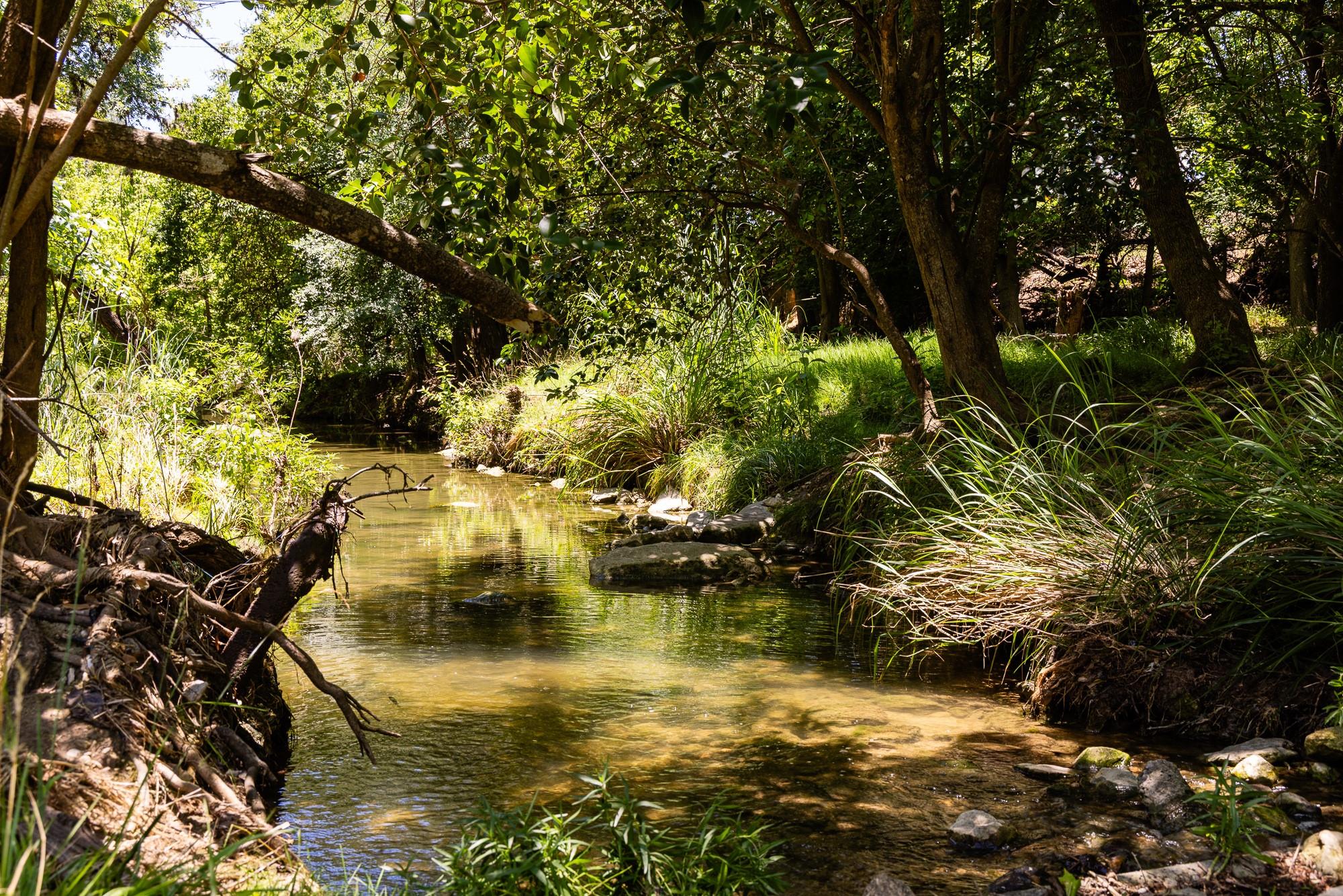 951 Cypress Creek Rd, Kerrville, TX 78028