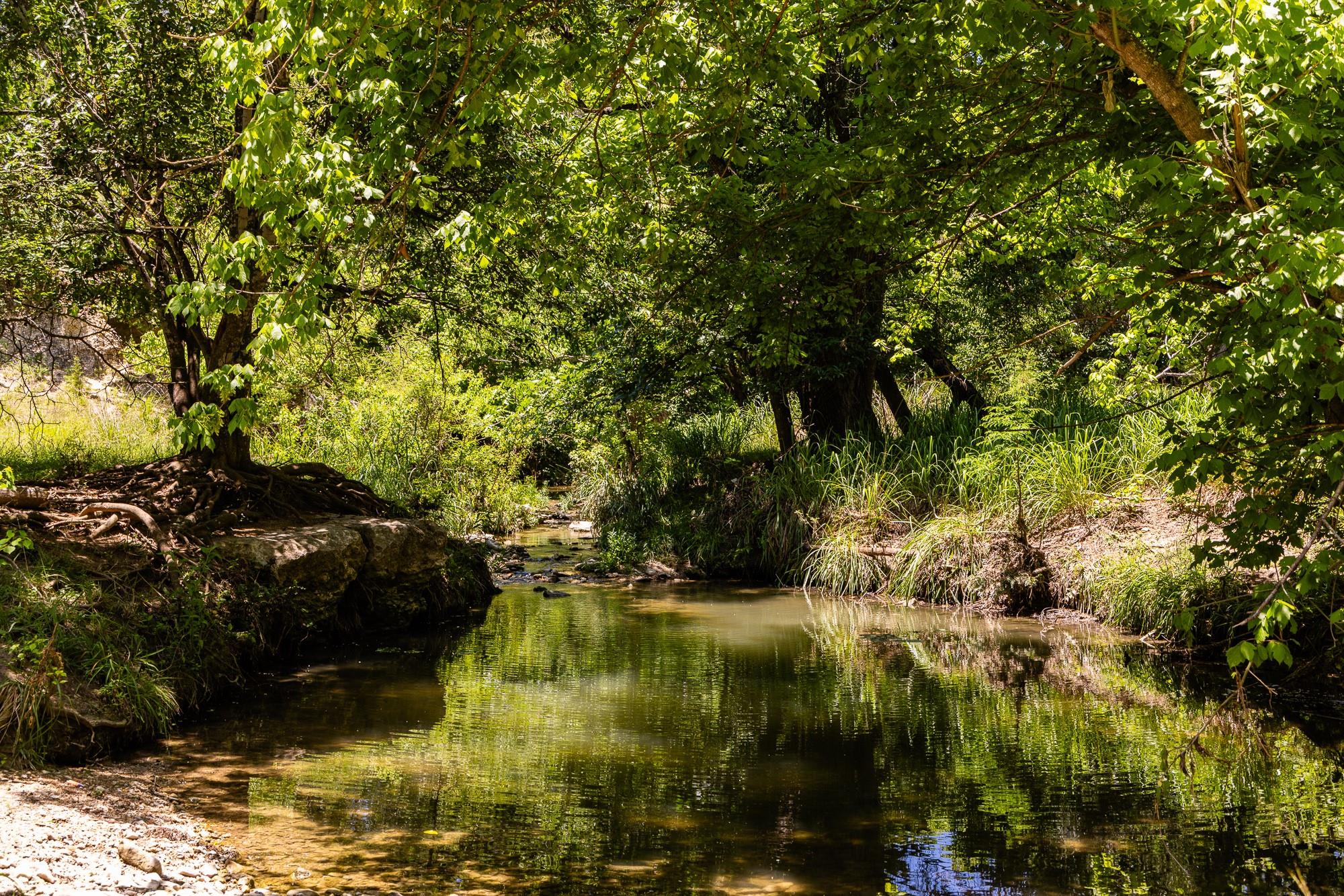 951 Cypress Creek Rd, Kerrville, TX 78028