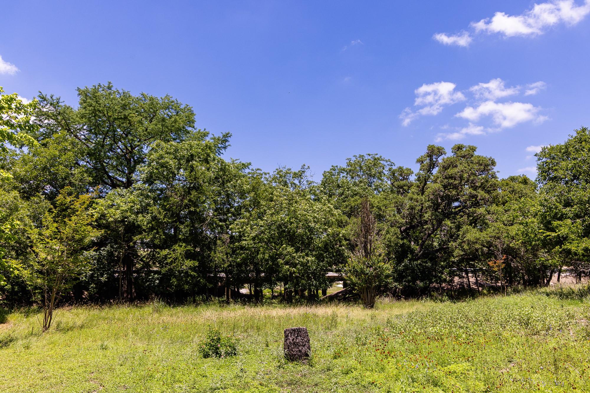 951 Cypress Creek Rd, Kerrville, TX 78028