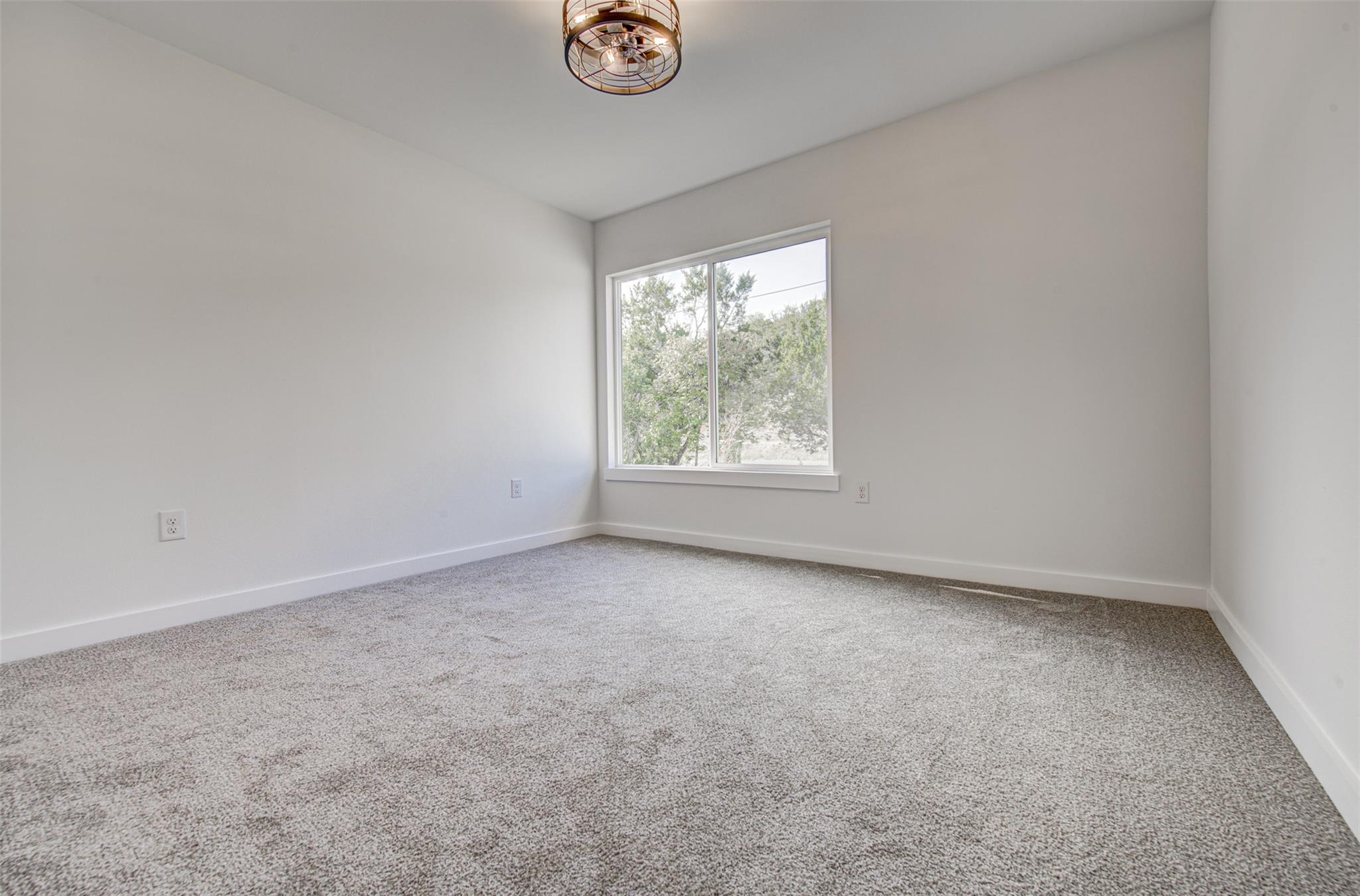 18414 Roundrock Rd, Jonestown, TX 78645