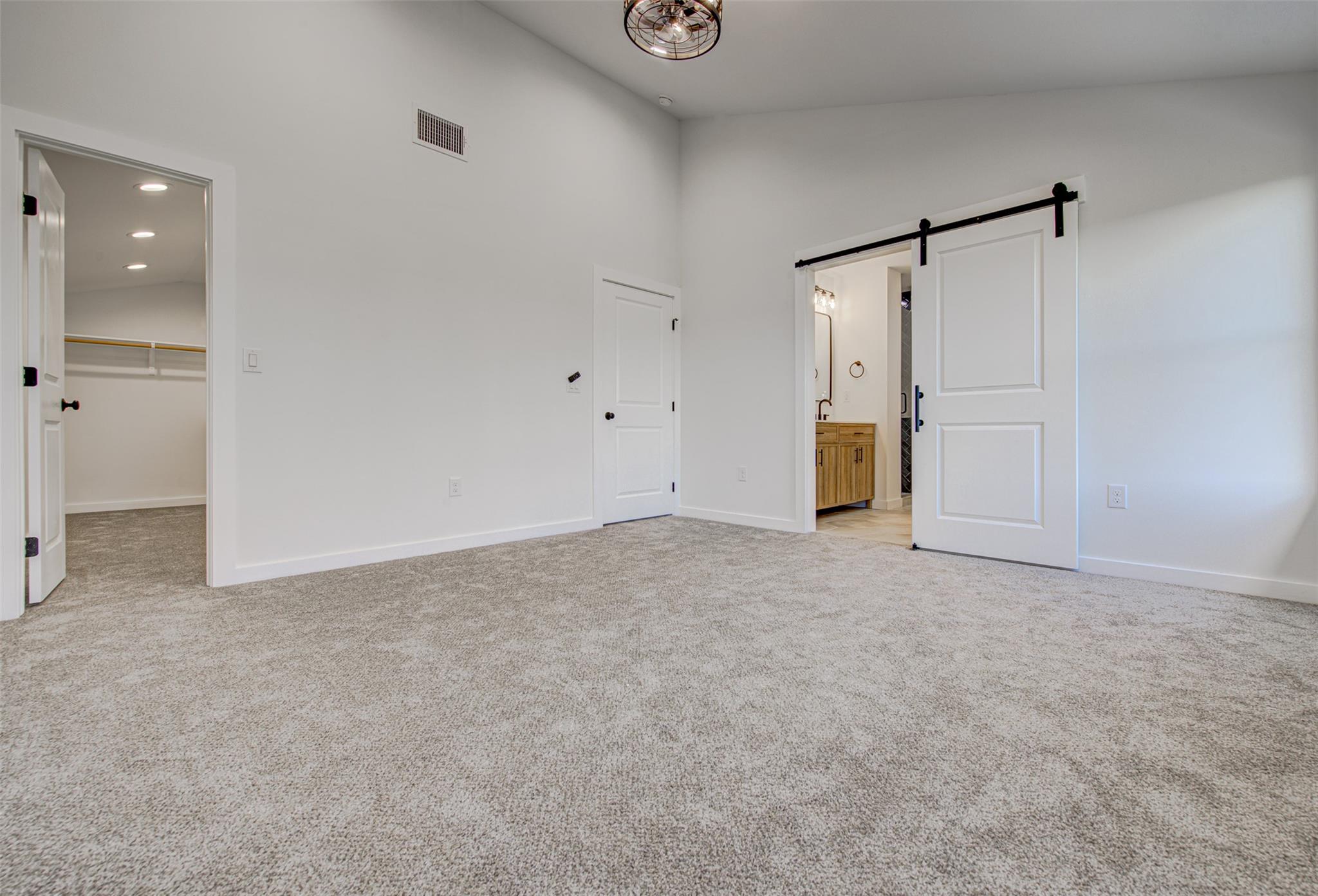 18414 Roundrock Rd, Jonestown, TX 78645