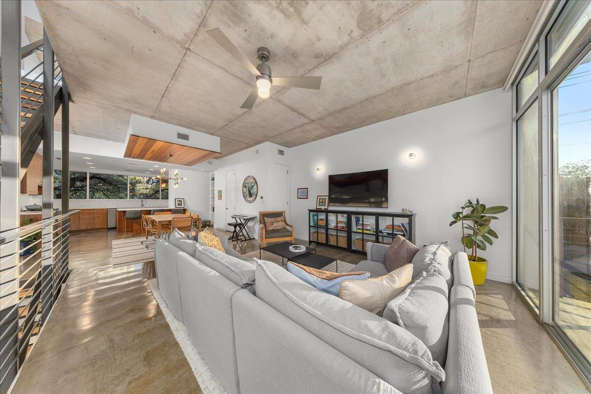 2301 S 5th St # 6, Austin, TX 78704