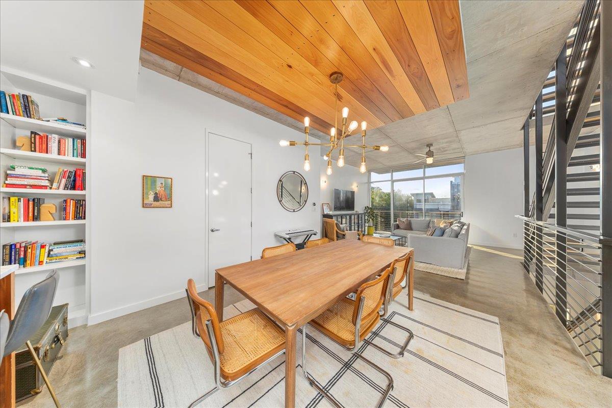 2301 S 5th St # 6, Austin, TX 78704