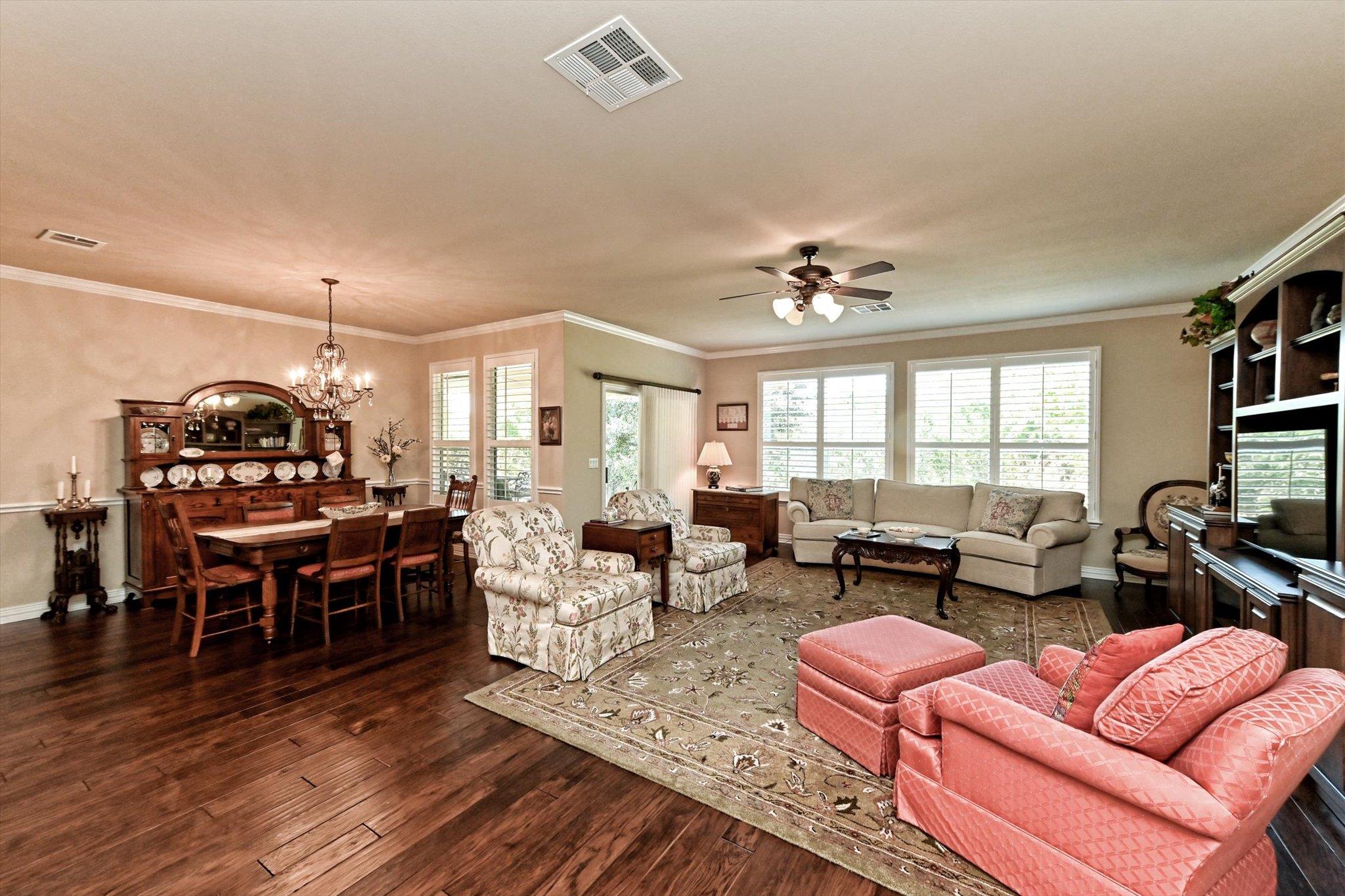 302 Pipe Creek Ln, Georgetown, TX 78633