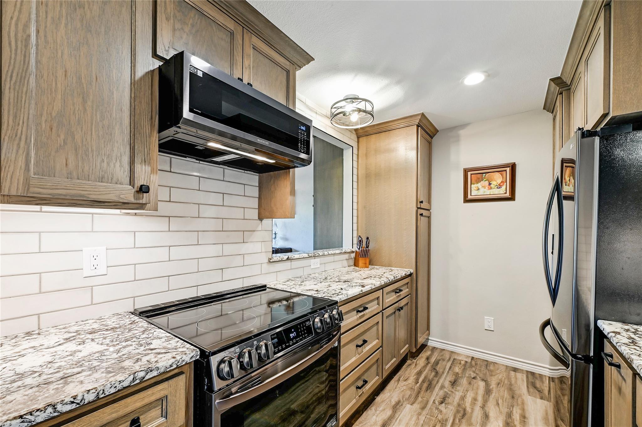 400 Hi There # 101, Horseshoe Bay, TX 78657