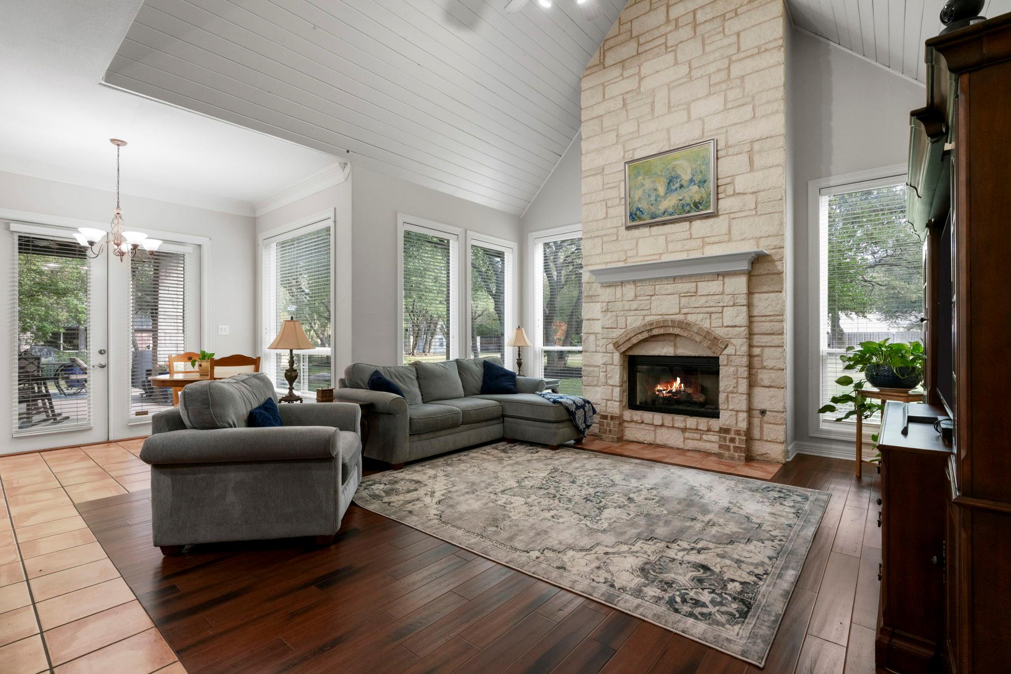 209 Goldridge Dr, Georgetown, TX 78633