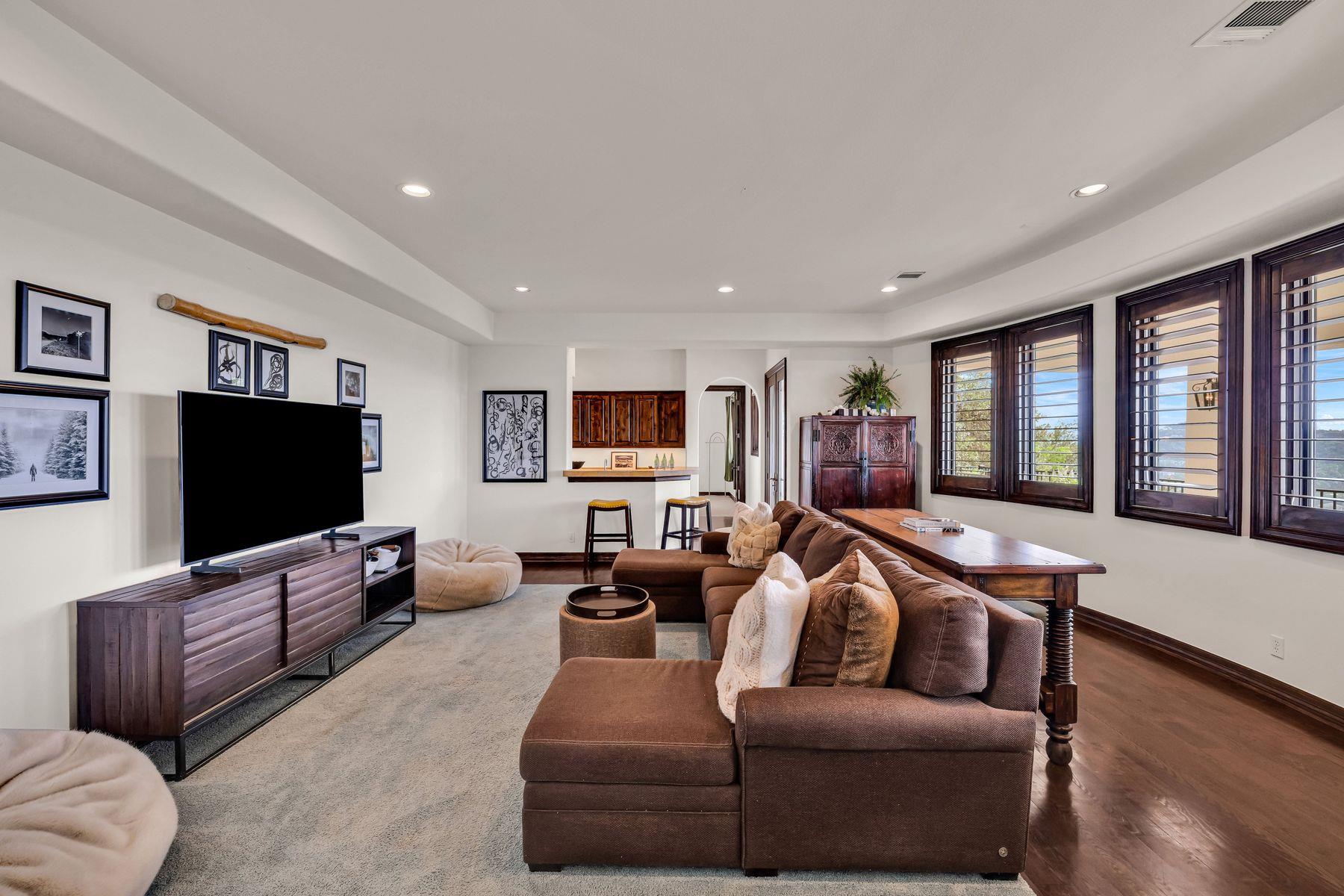 1710 Mount Larson Rd, Austin, TX 78746