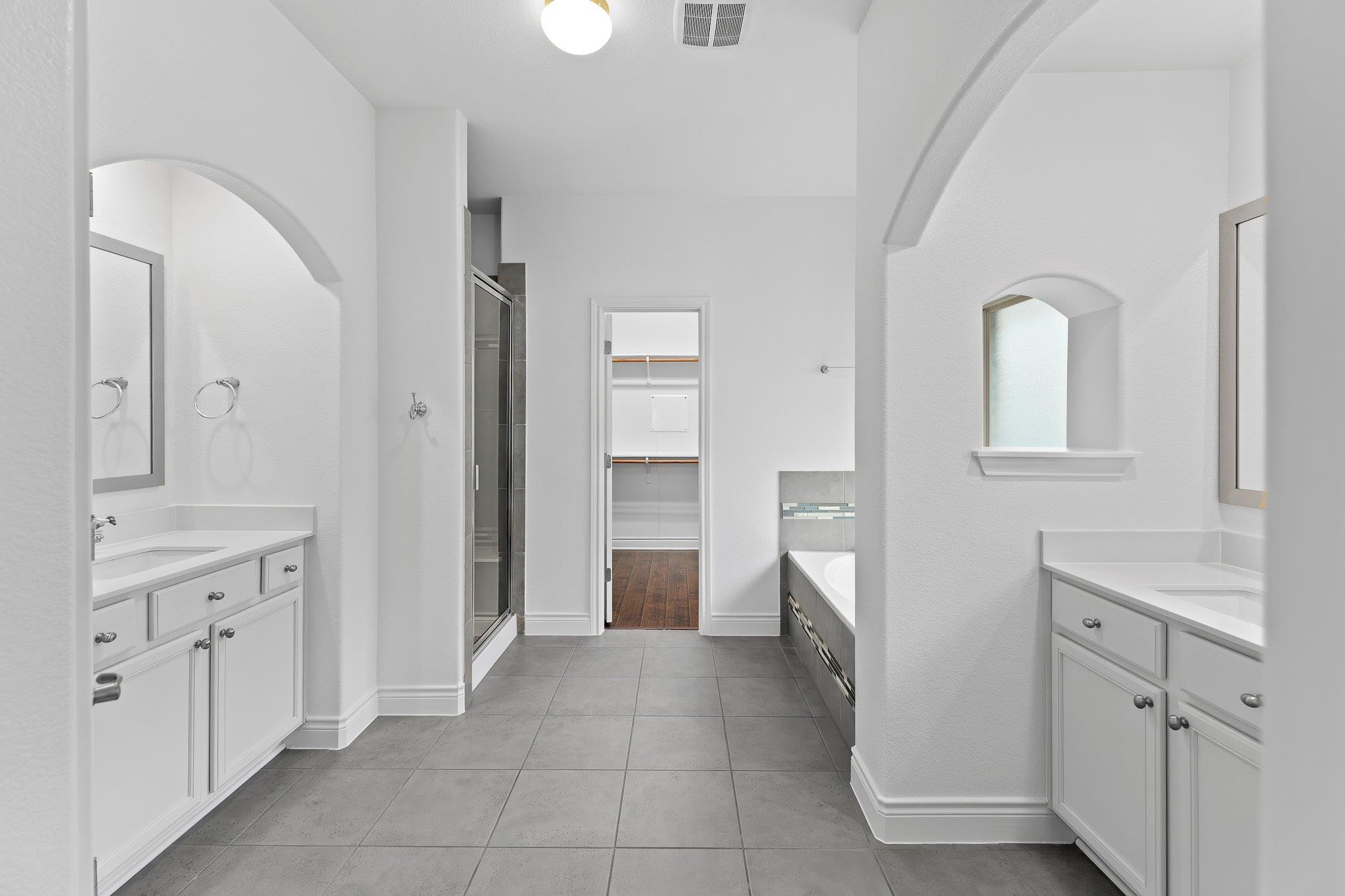 201 Loch Lomond St, Hutto, TX 78634