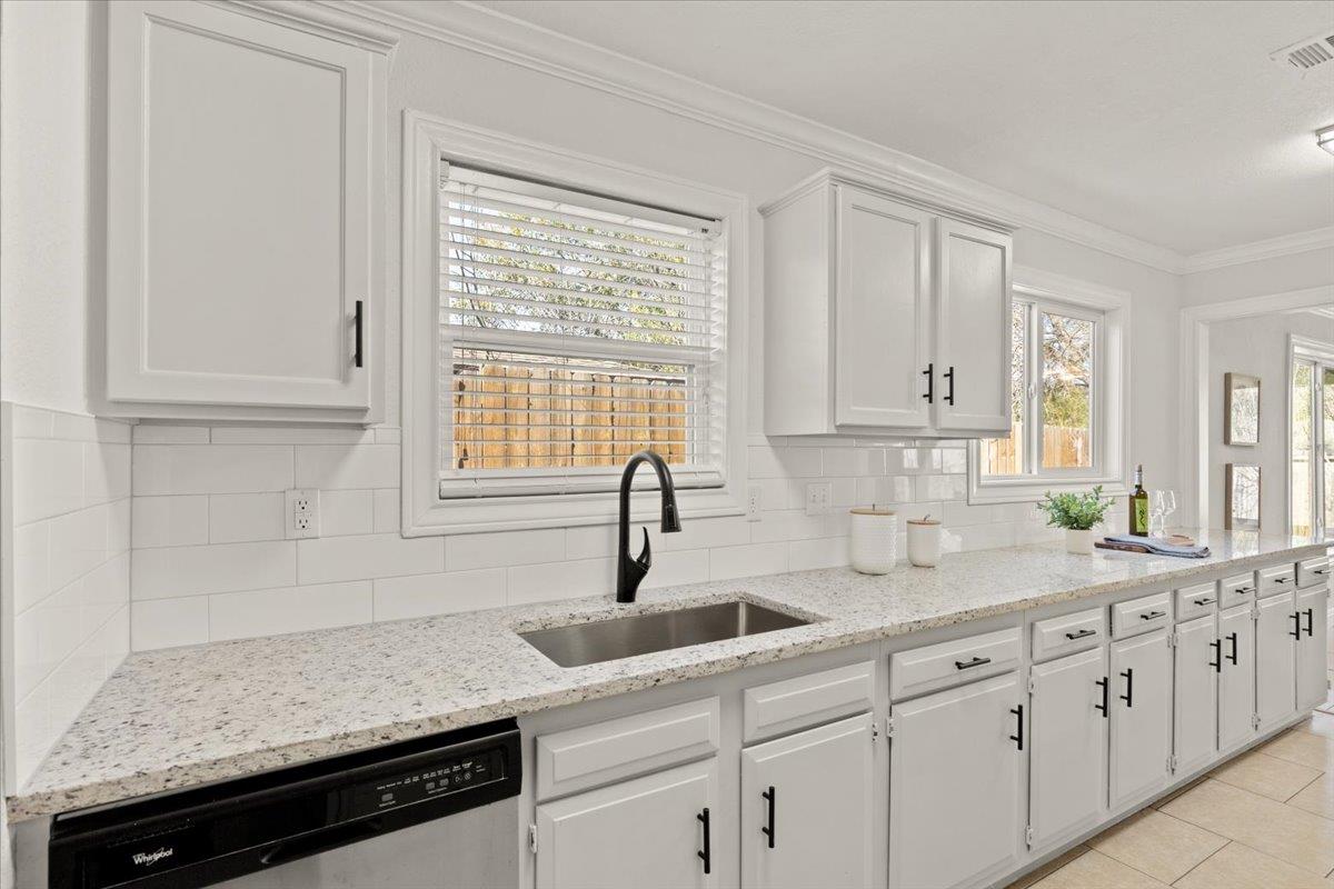 3206 BARNSLEY Dr, Austin, TX 78745