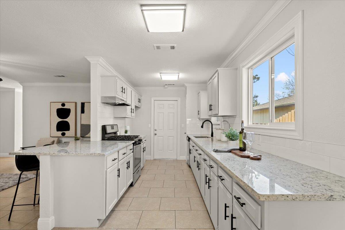 3206 BARNSLEY Dr, Austin, TX 78745