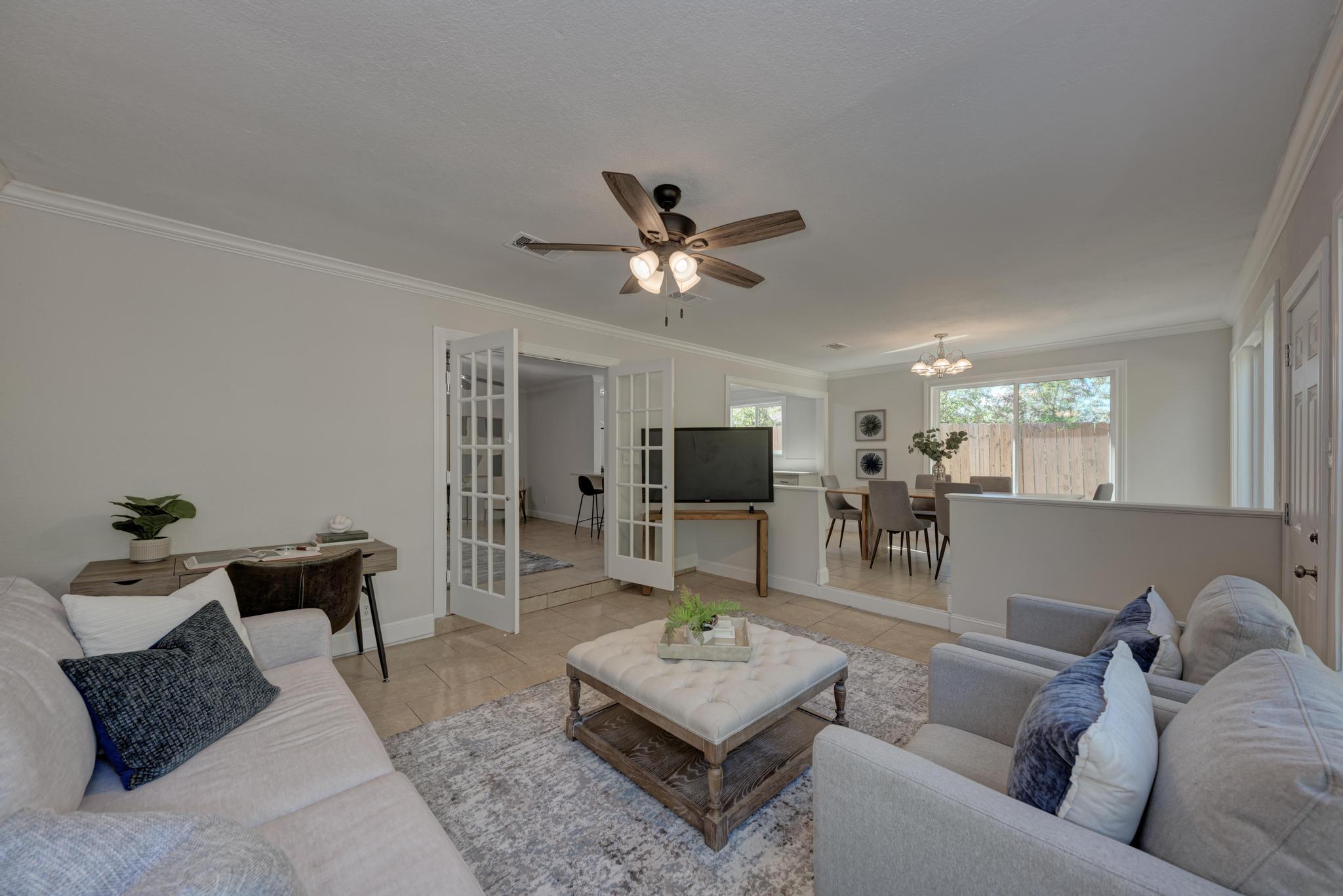 3206 BARNSLEY Dr, Austin, TX 78745