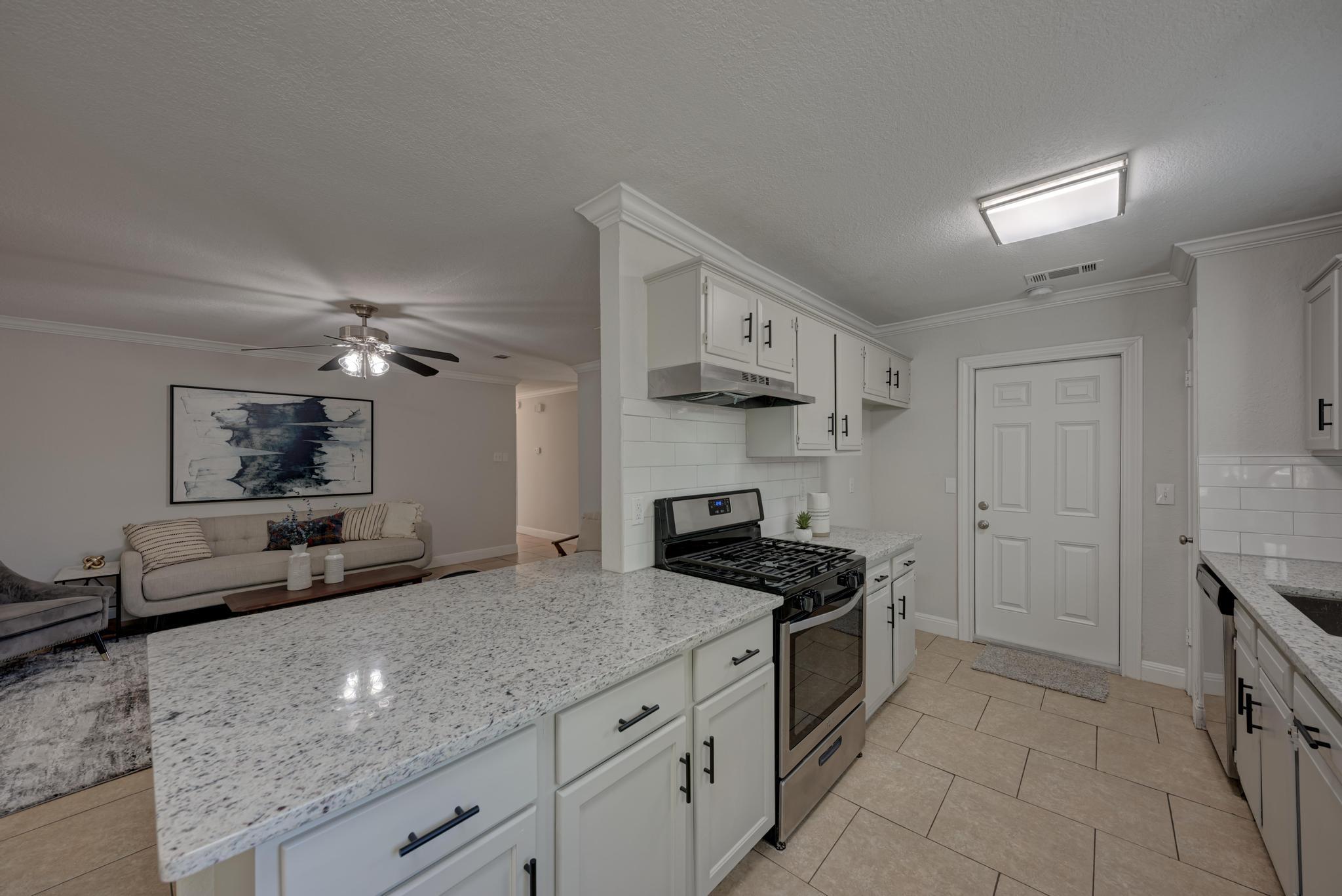 3206 BARNSLEY Dr, Austin, TX 78745