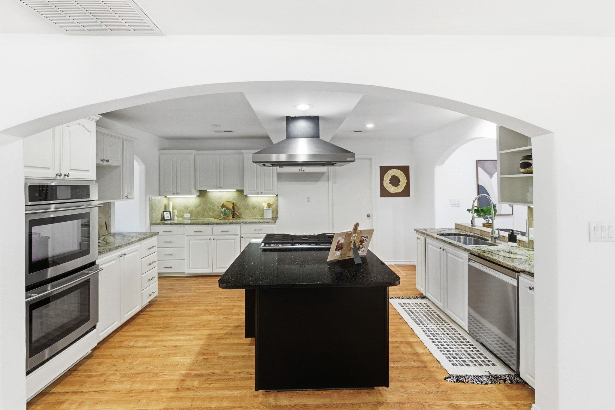 6701 Lexington Rd, Austin, TX 78757