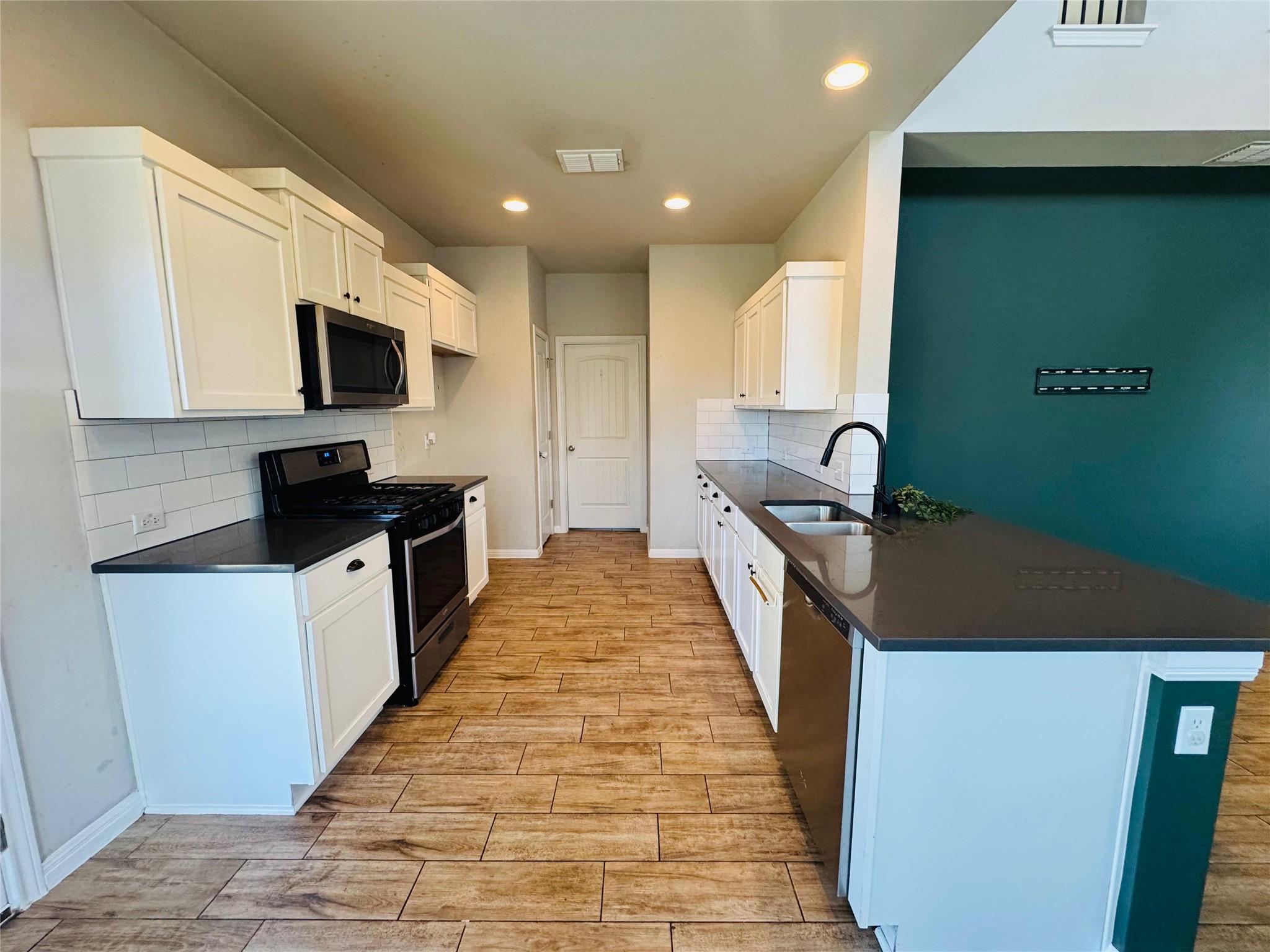 718 Nautical Loop, Kyle, TX 78640