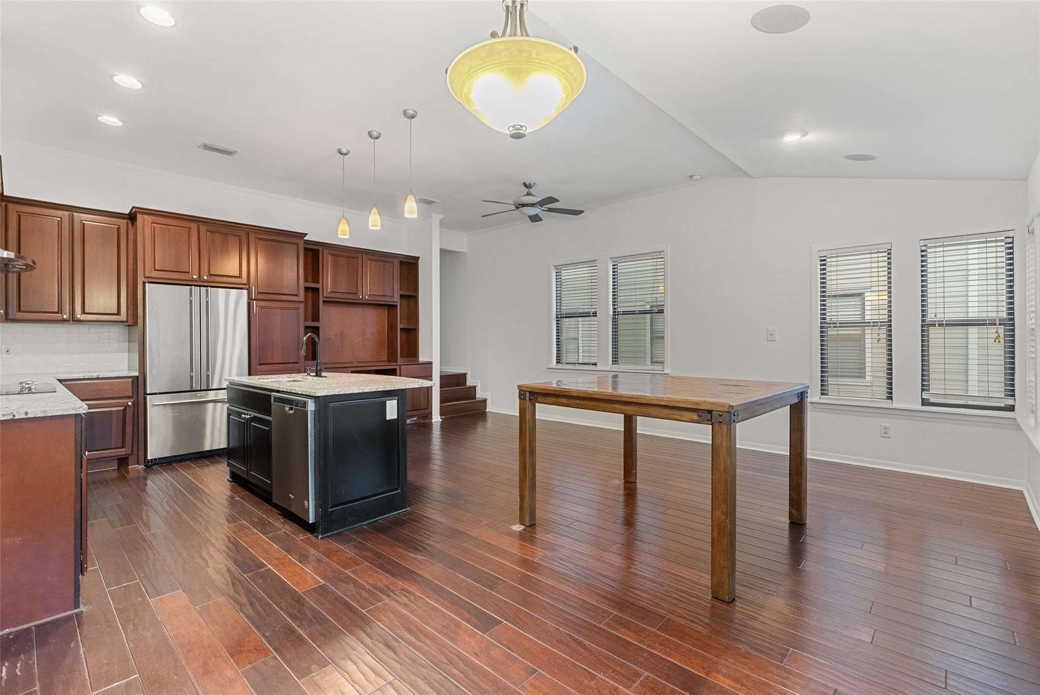 735 Patterson Ave, Austin, TX 78703