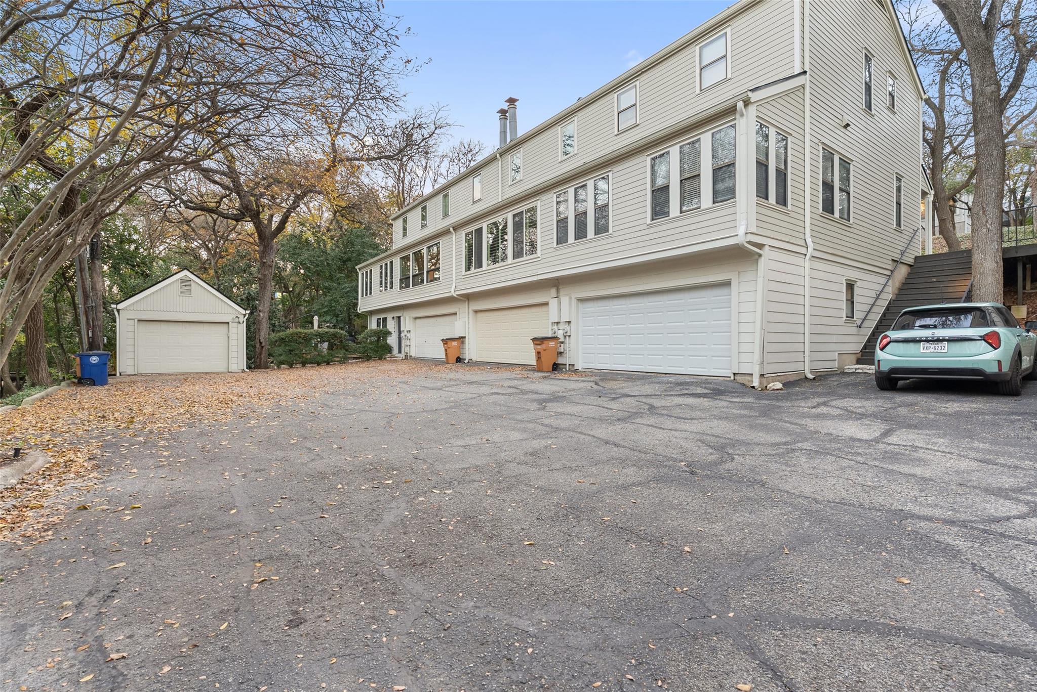 735 Patterson Ave, Austin, TX 78703