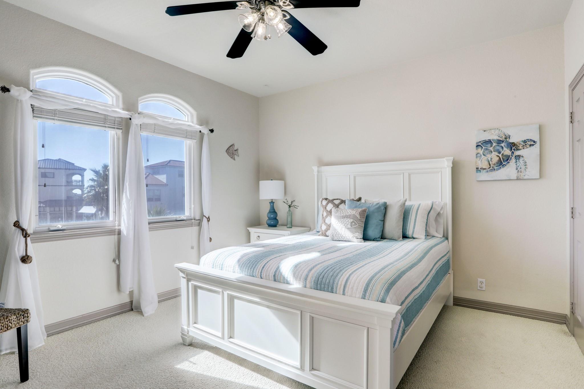 442 Jeanie Lynn St, Galveston, TX 77554