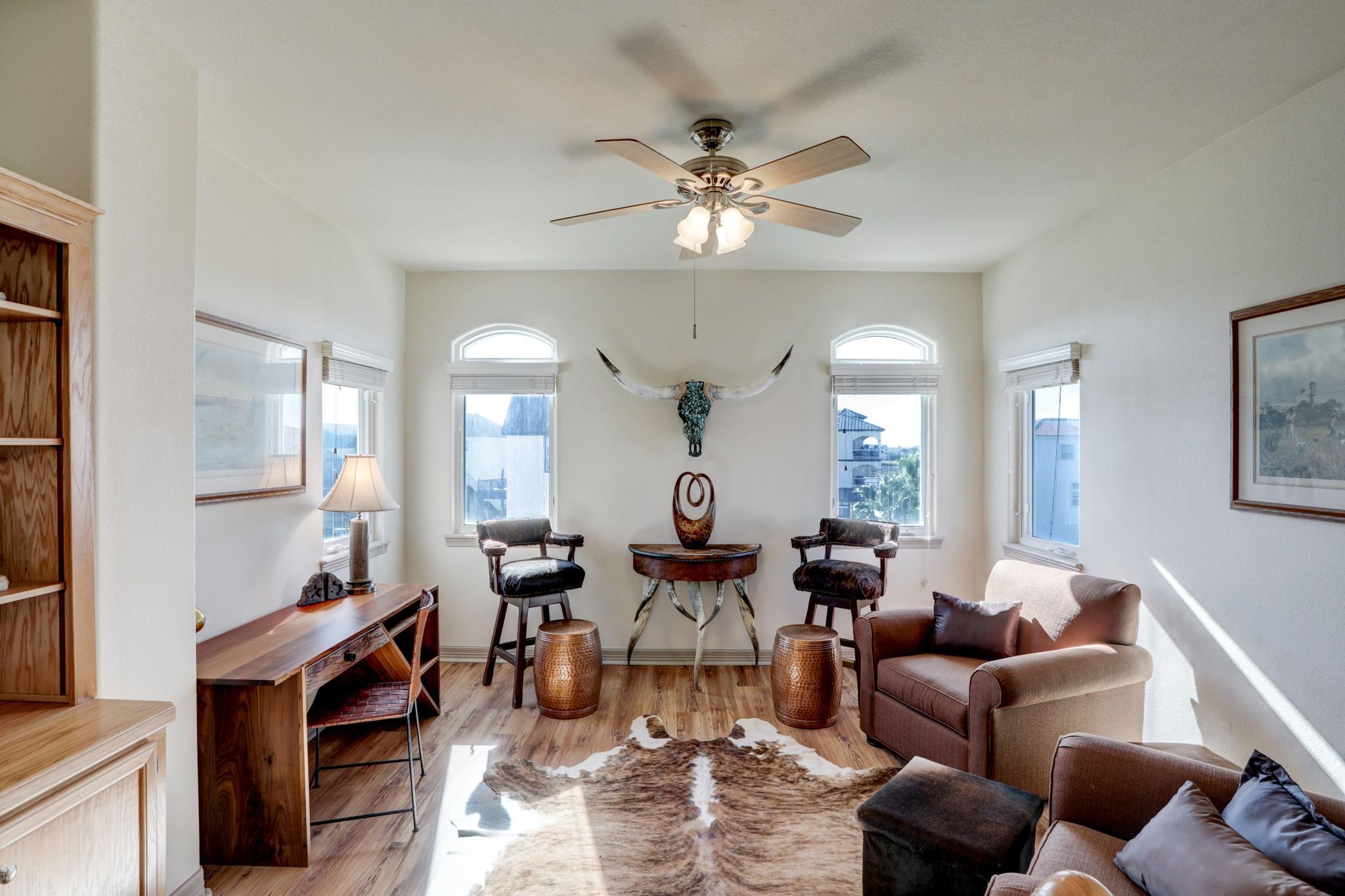 442 Jeanie Lynn St, Galveston, TX 77554